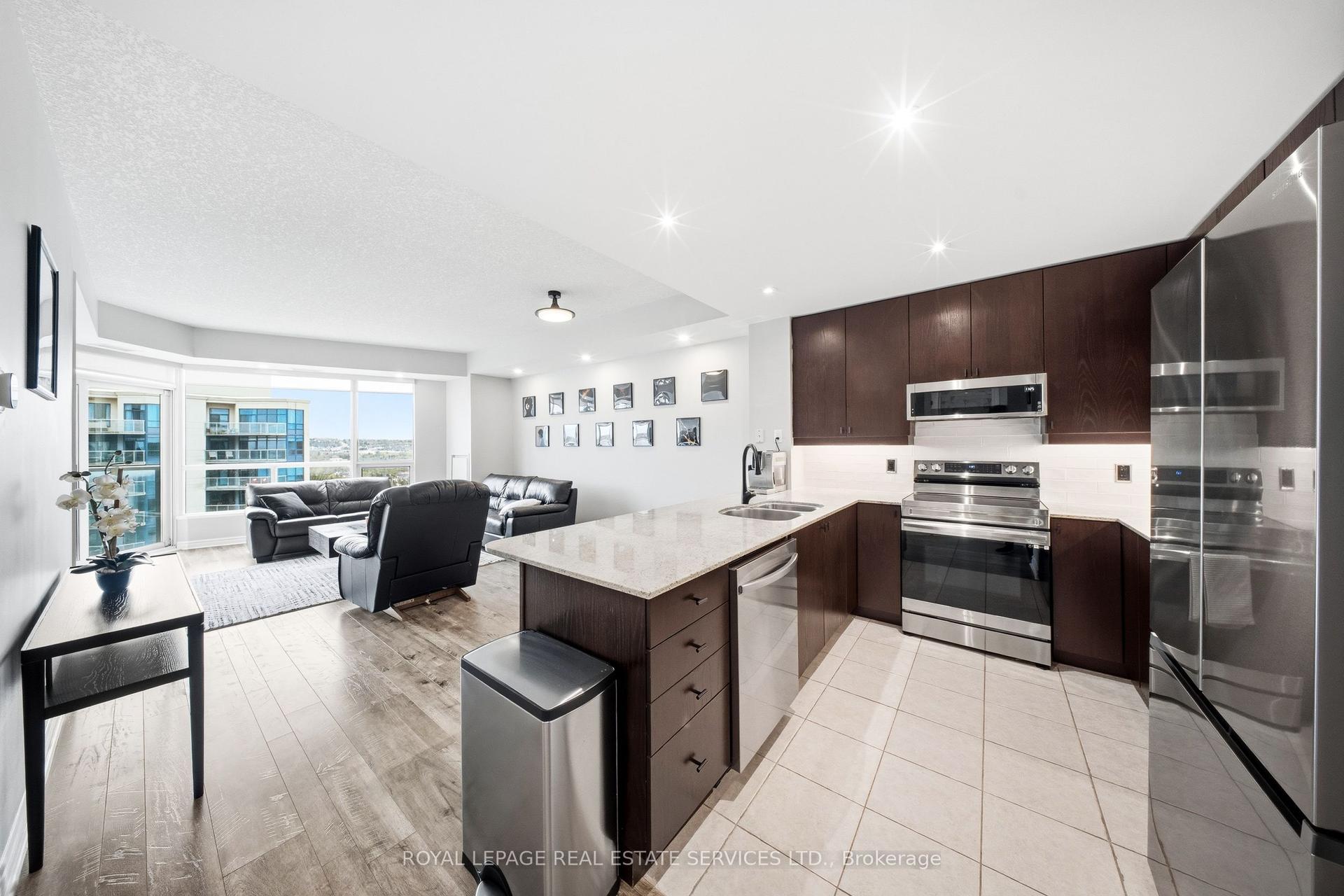 33 Ellen Street 1509 #1509 — photo 1