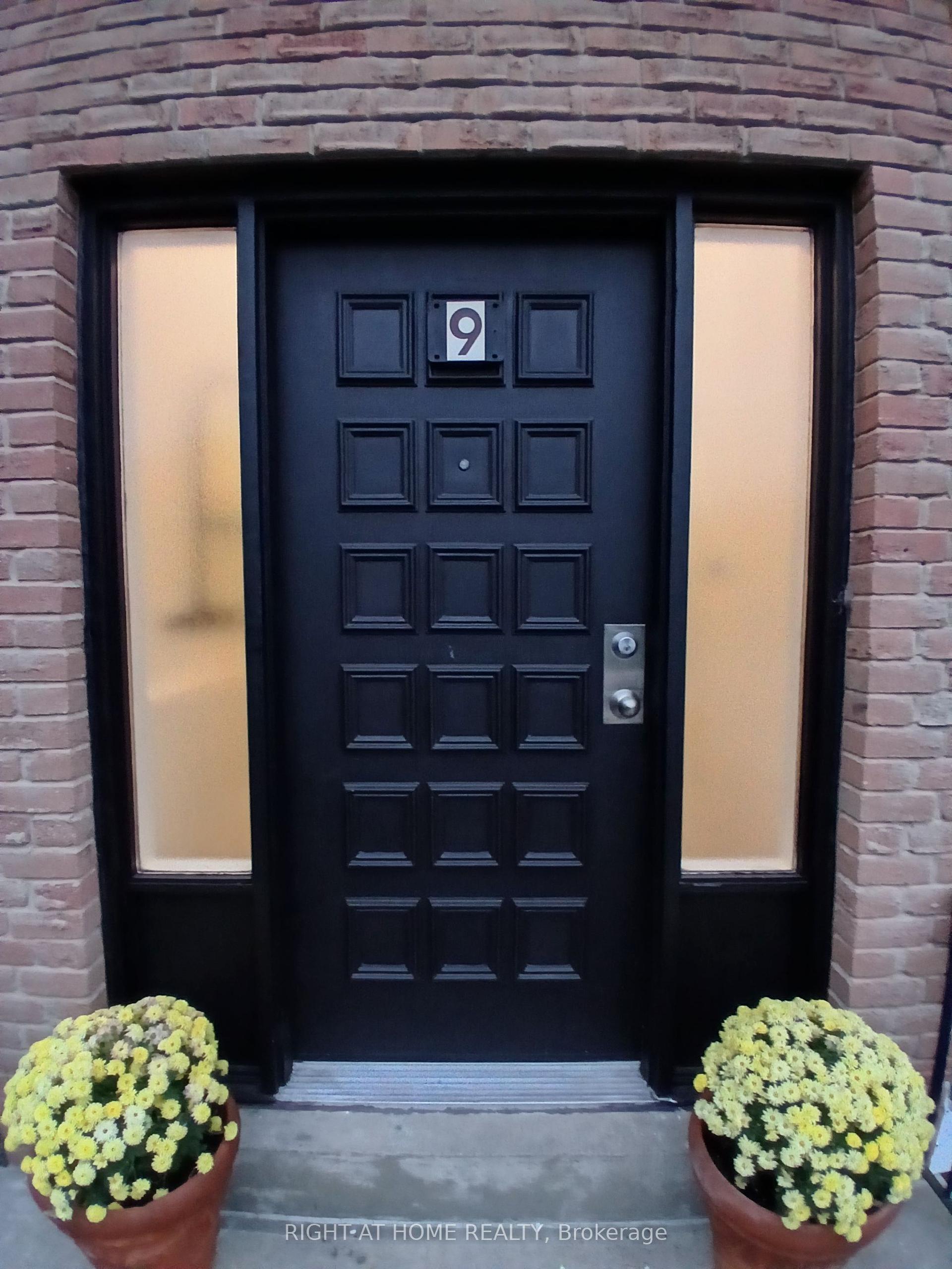 9 Ivan Nelson Drive, Toronto — Semi-Detached for sale, photo 1