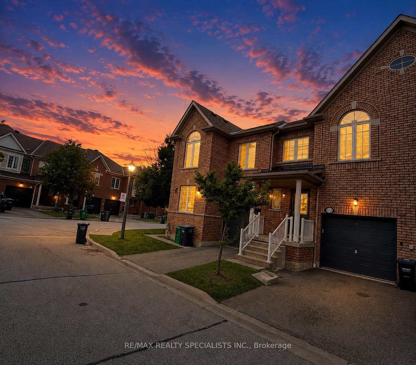 525 NOVO STAR Drive 172 #172, Mississauga — Condo Town for sale, photo 1
