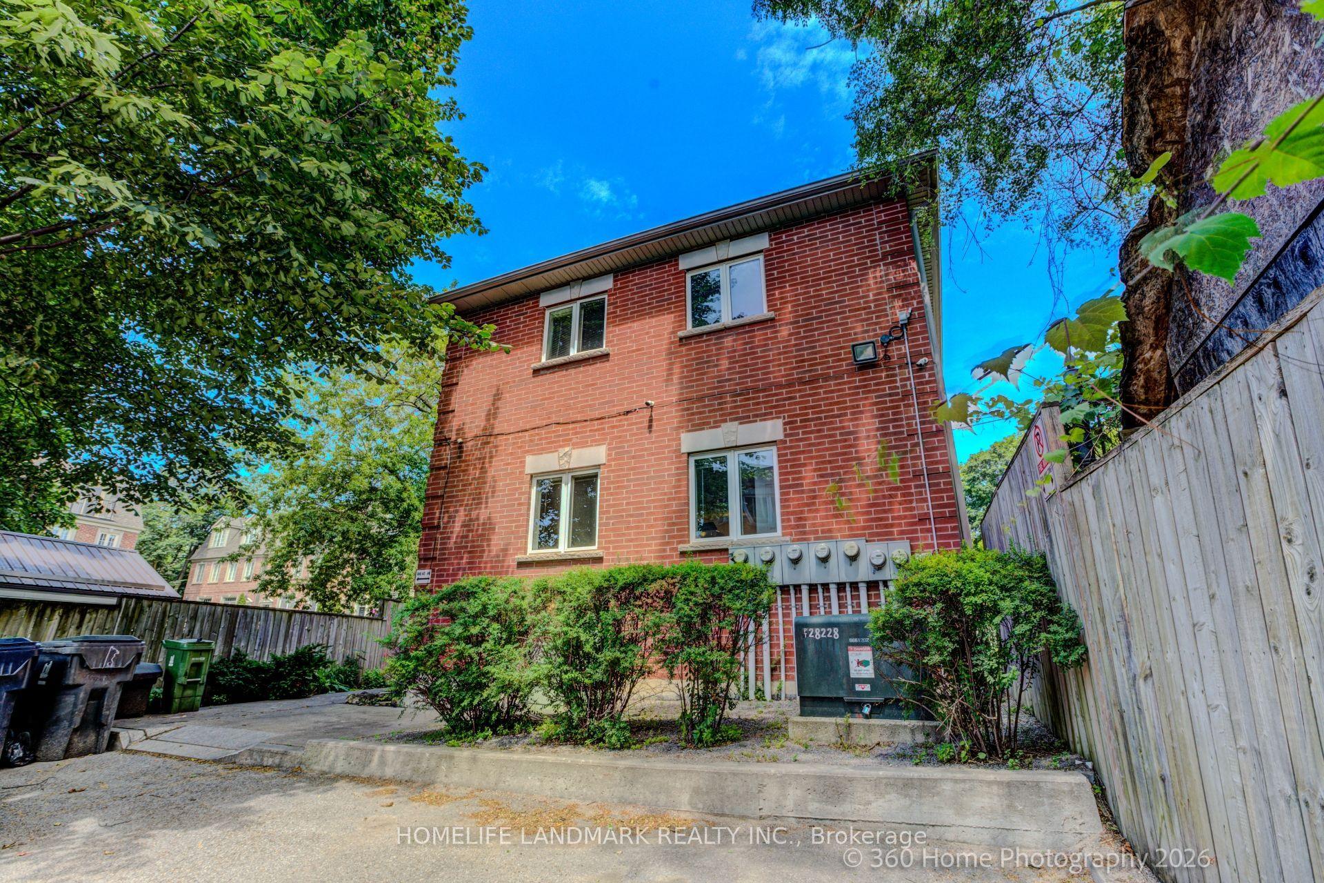 736 Kingston Road 3 #3, Toronto — Condo Town for sale, photo 1