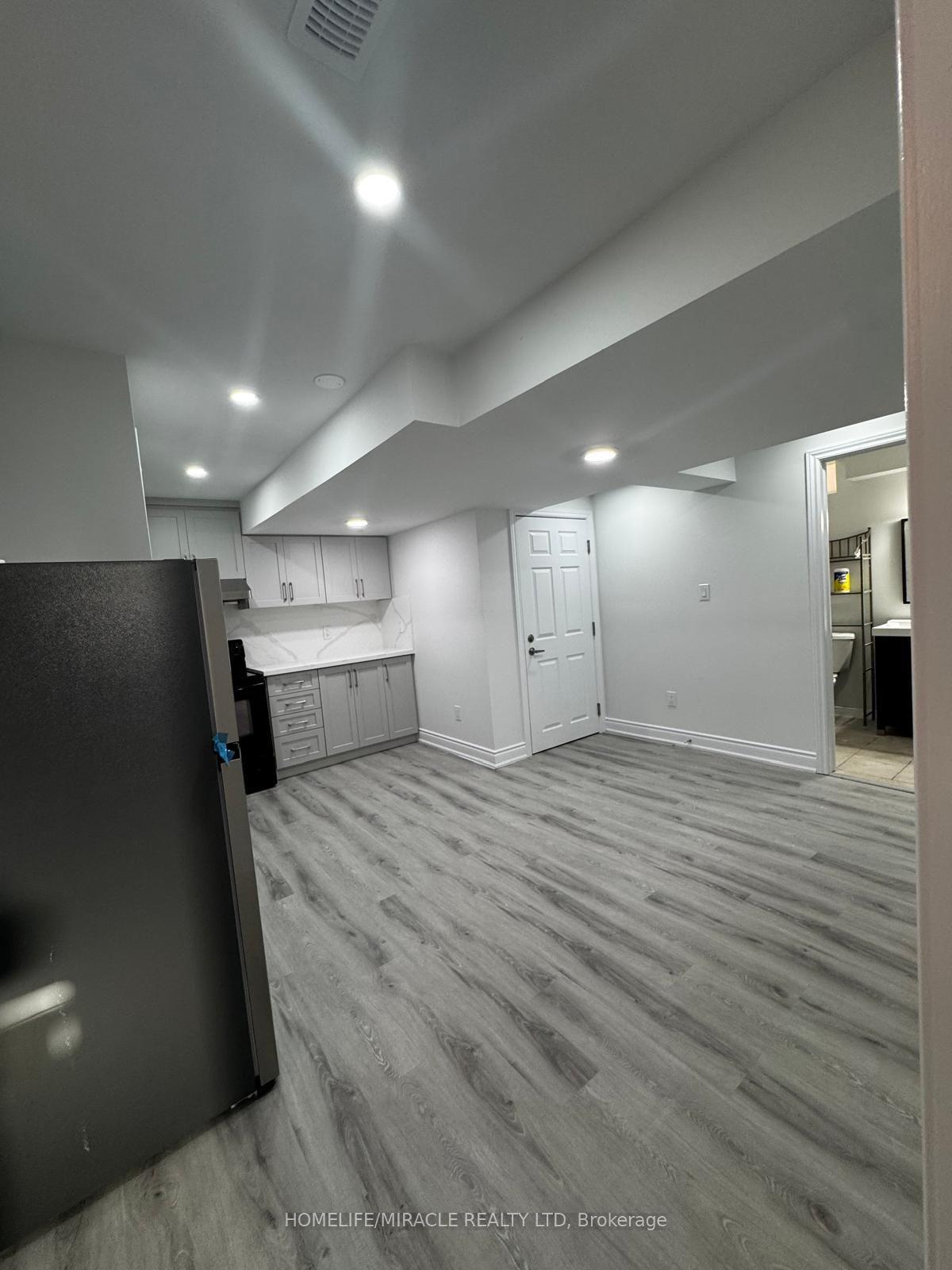 46 Meadowlark Drive — photo 1