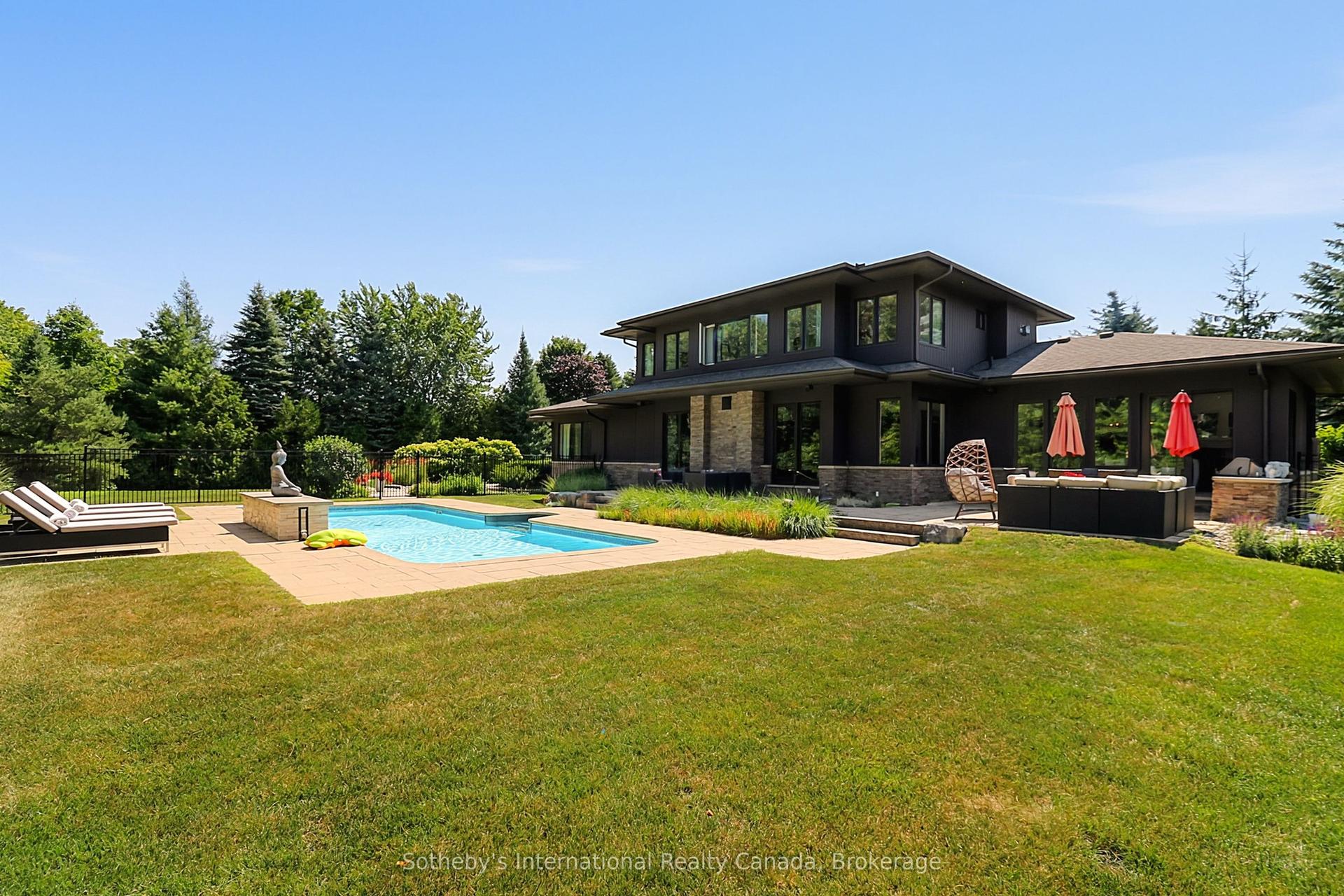 4 Holly Court, Collingwood — Detached for lease, photo 1