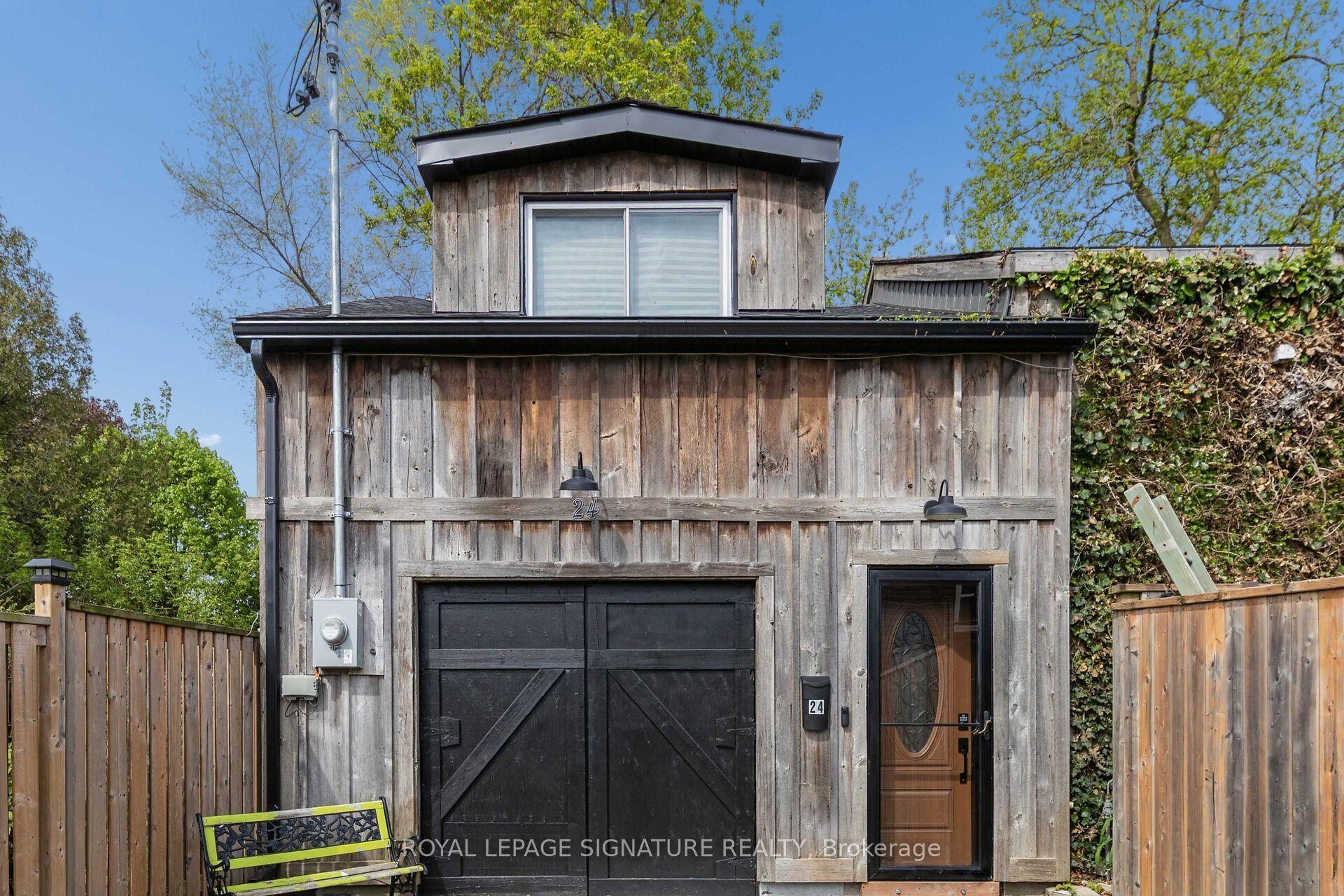 24 Davidson Street, Cambridge — Detached for sale, photo 1