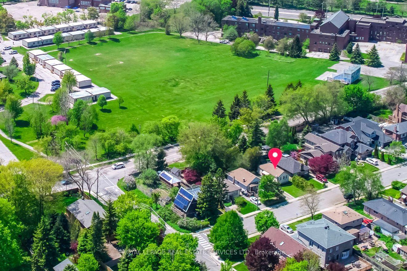 10 Thatcher Avenue, Toronto — Detached for sale, photo 1