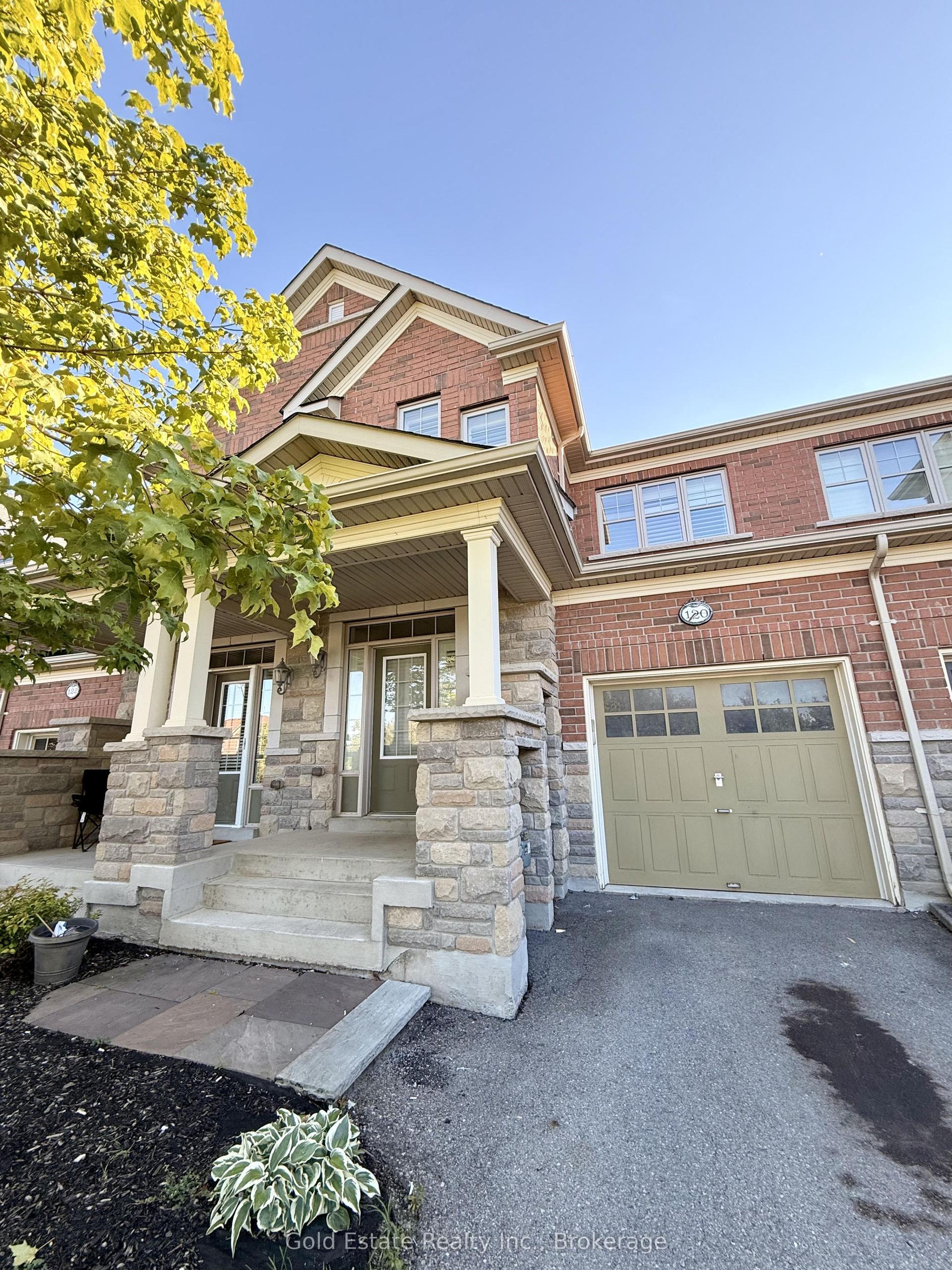 120 Hanson Crescent, Milton — Townhouse for lease, photo 1