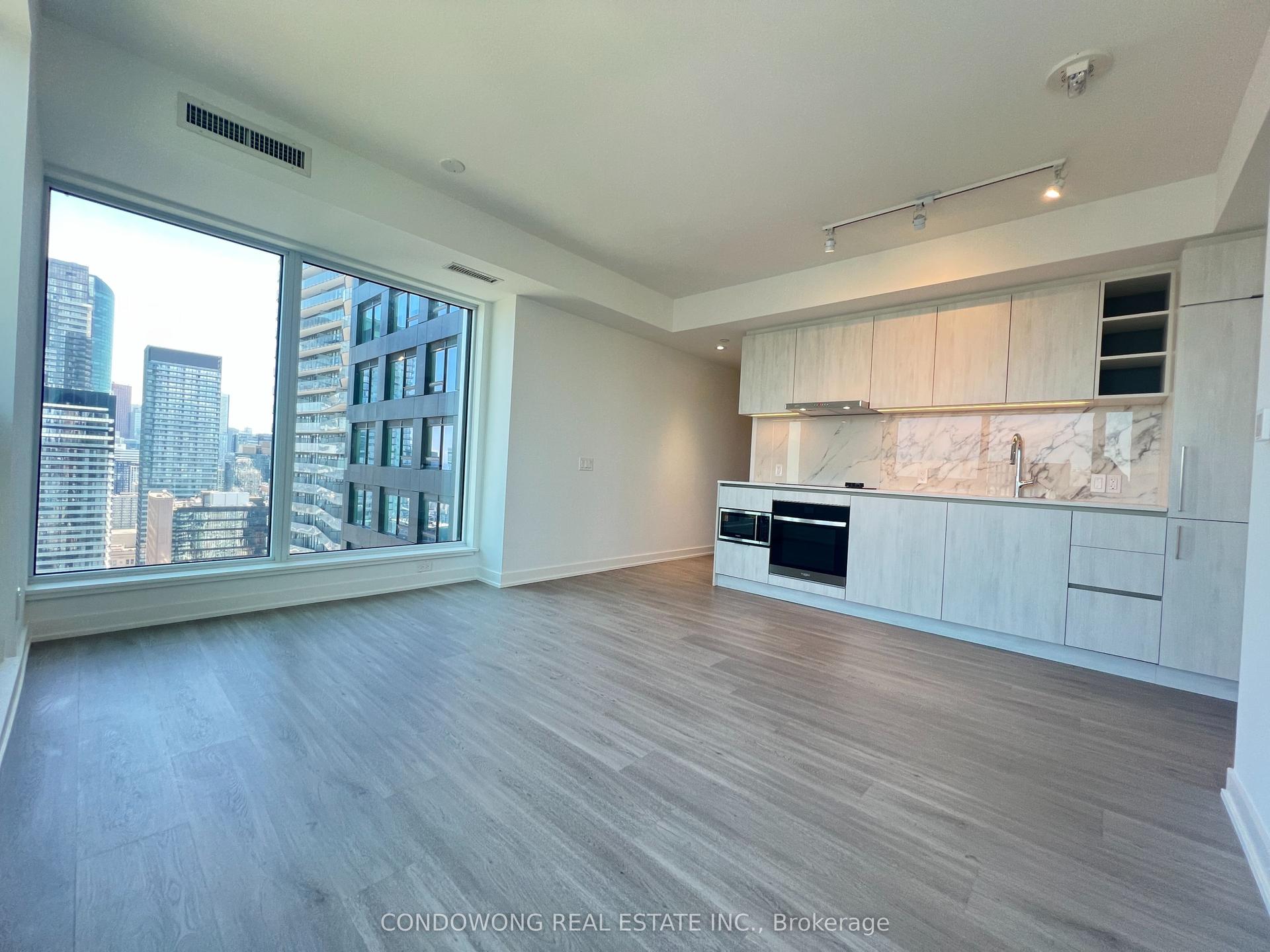8 Wellesley Street W 4109 #4109 — photo 1
