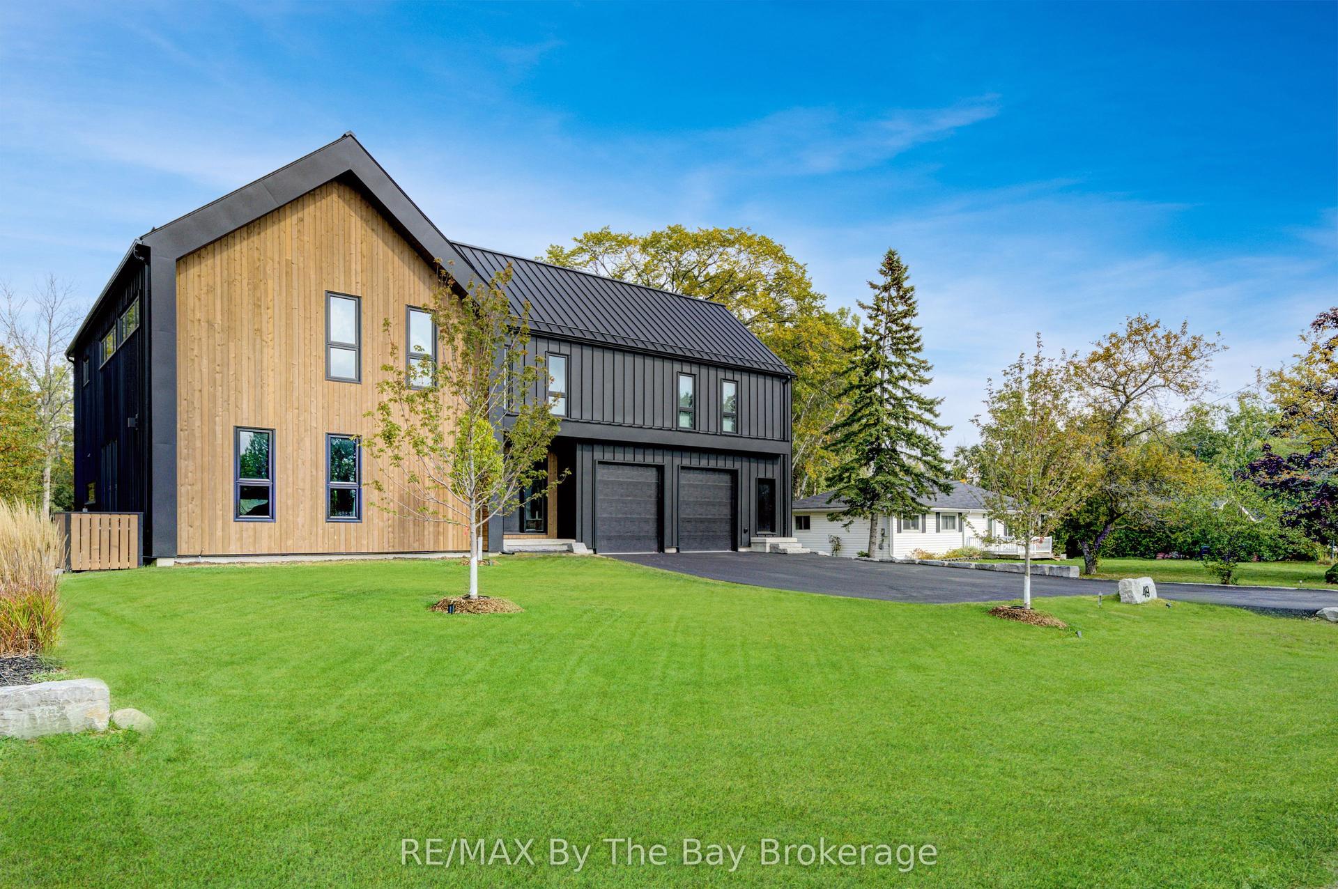 49 Broadview Street — photo 1