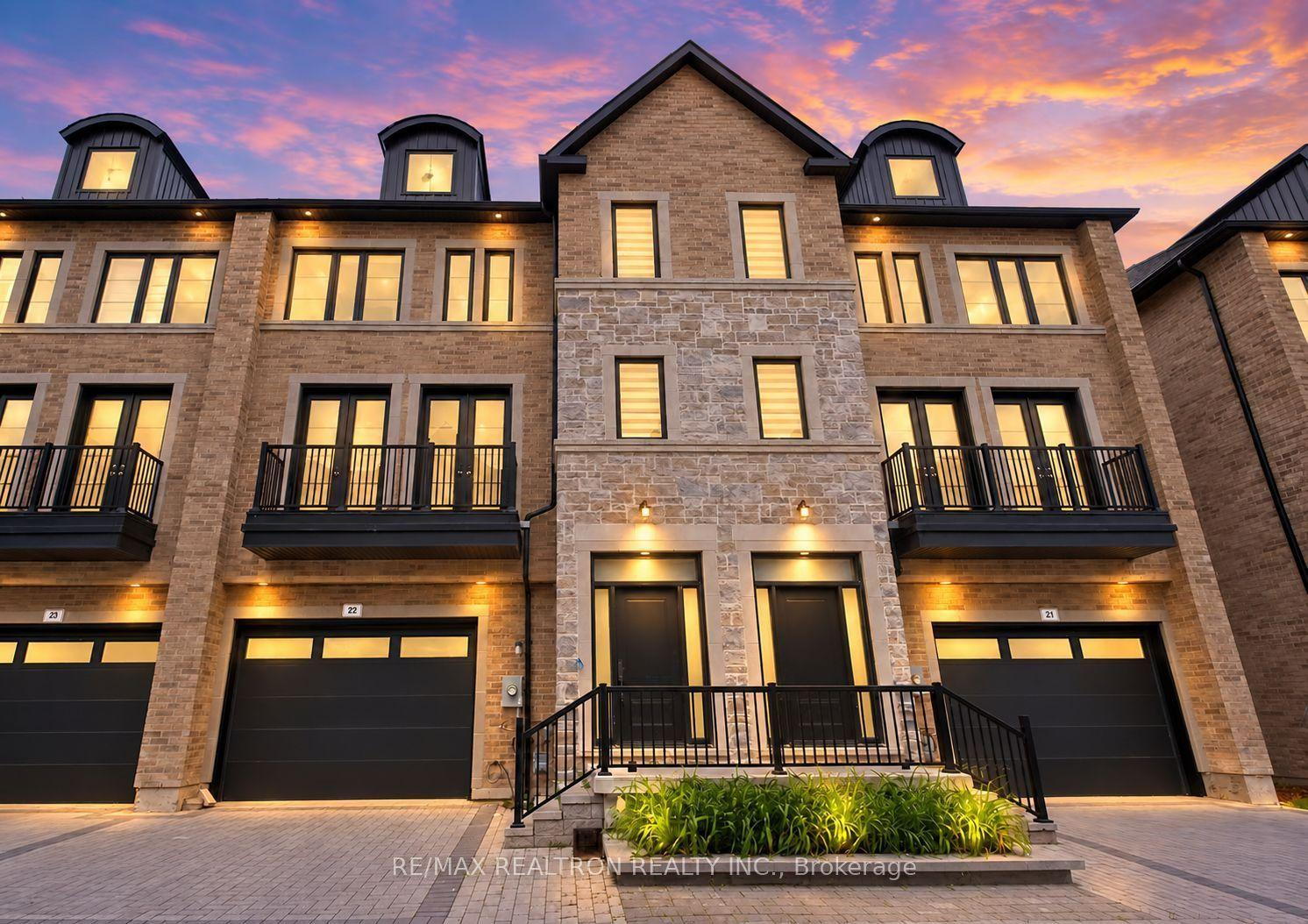 260 Eagle Street 22 #22, Newmarket — Townhouse for sale, photo 1
