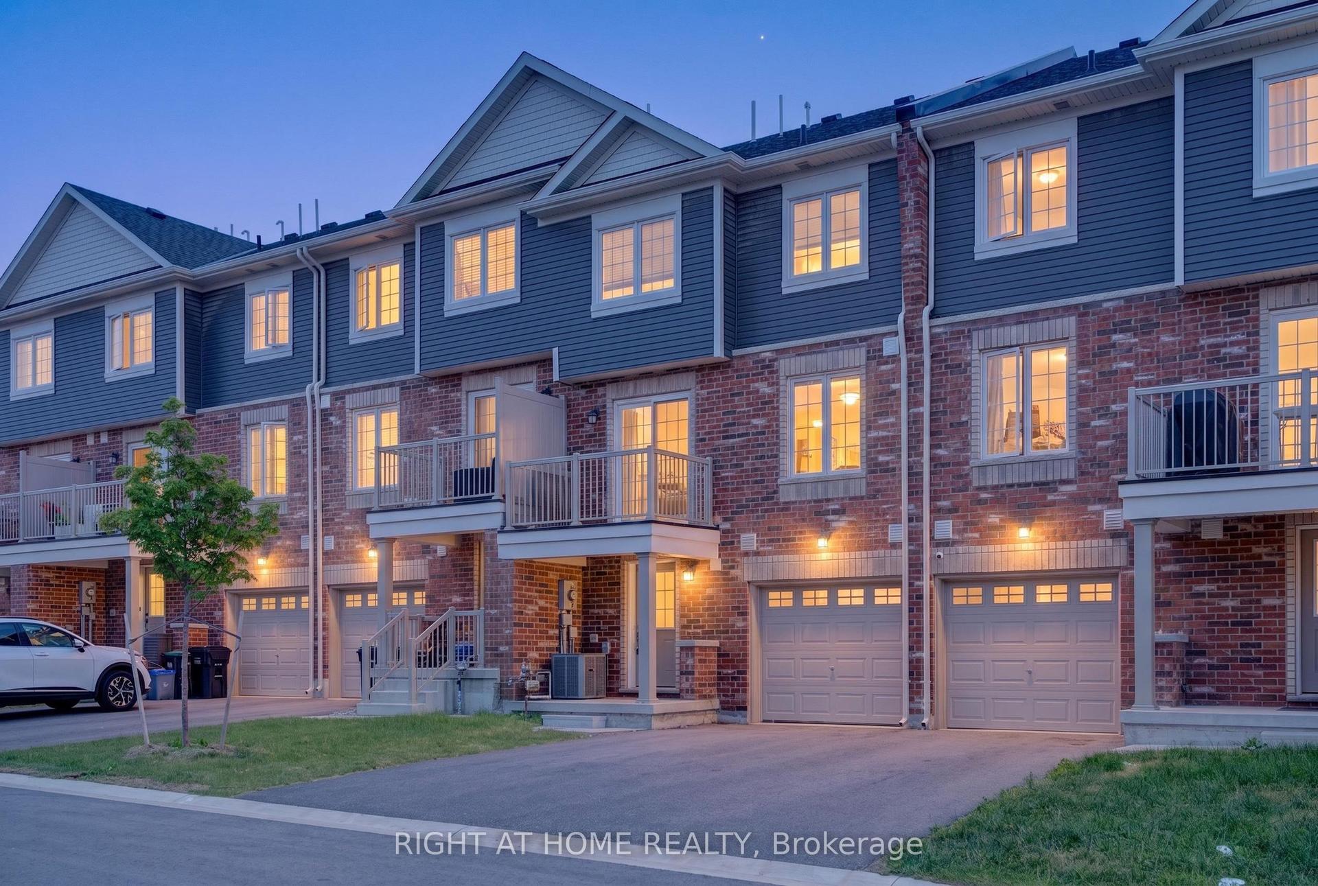 9 Silo Mews, Barrie — Townhouse for lease, photo 1