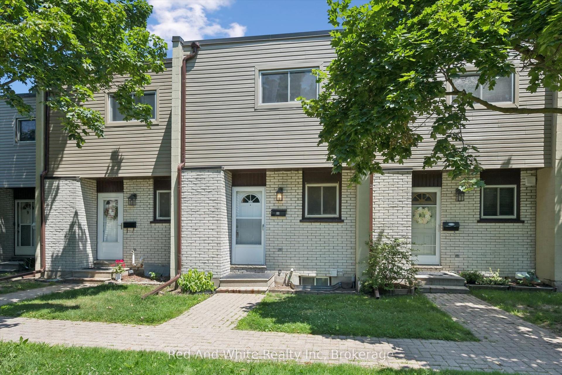 178 Grulke Street 11 #11, Kitchener — Condo Town for sale, photo 1