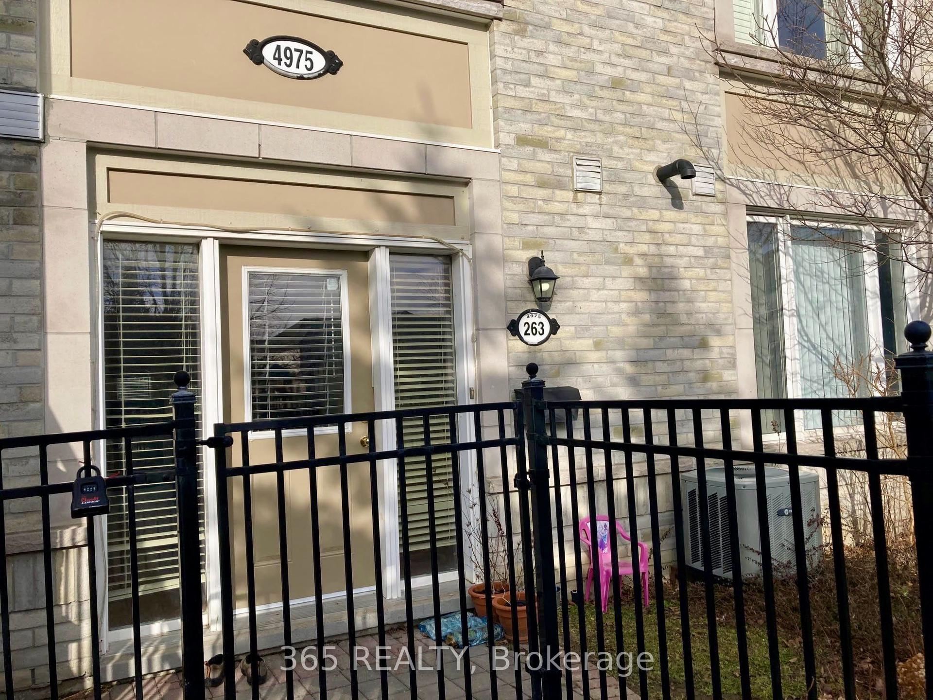 4975 Southampton Drive 263 #263, Mississauga — Condo Town for lease, photo 1