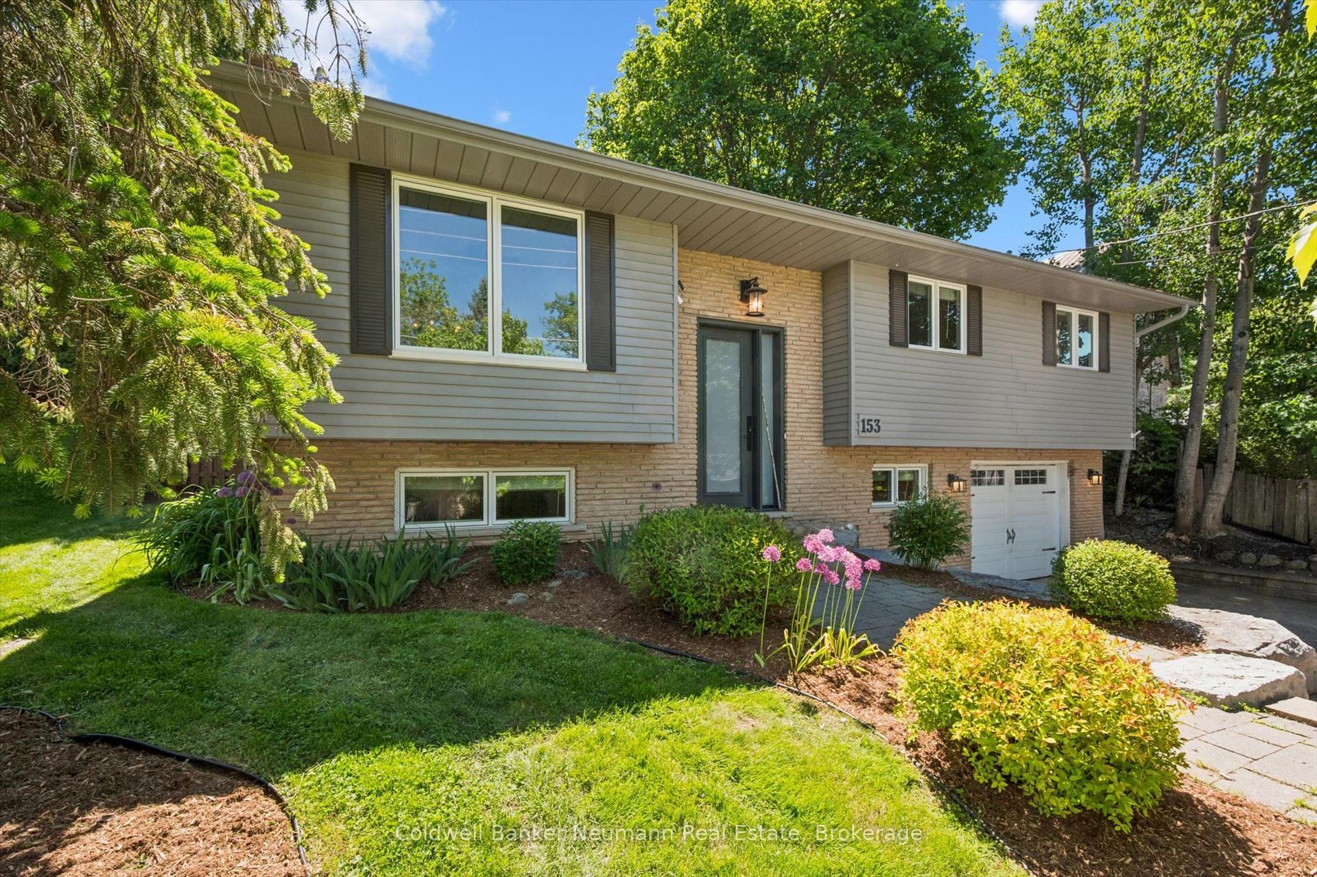 153 HARRIS Street — photo 1
