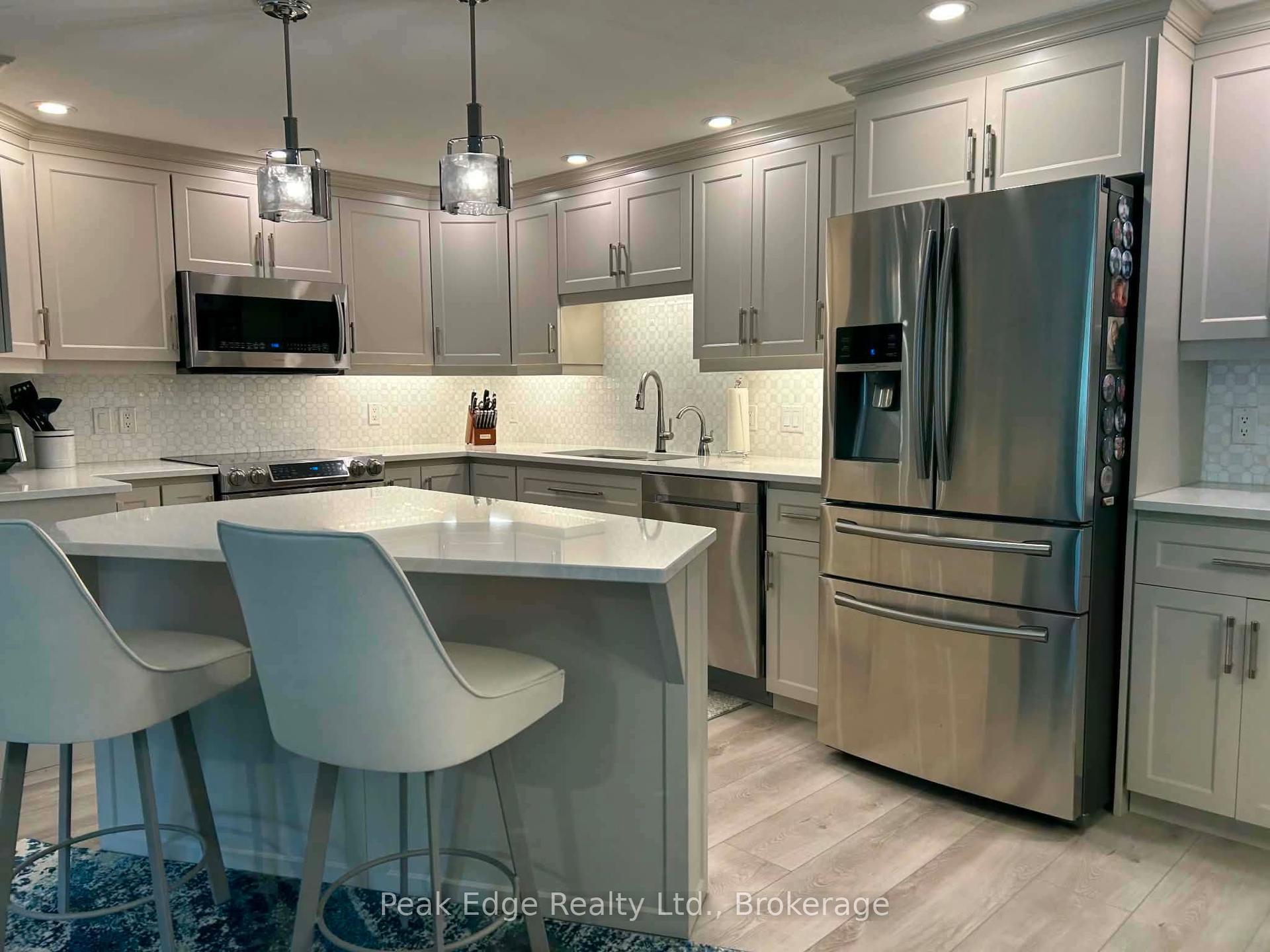 125 WILLIAM Street N 208 #208, Brockton — Condo for sale, photo 1