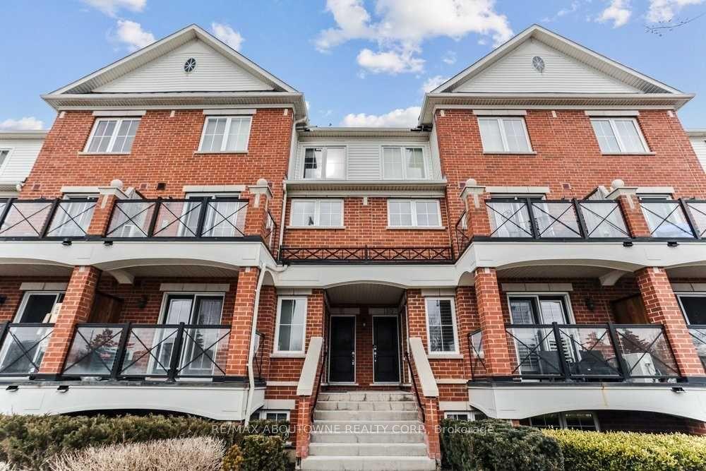 2579 Sixth Line 10 #10, Oakville — Condo Town for lease, photo 1