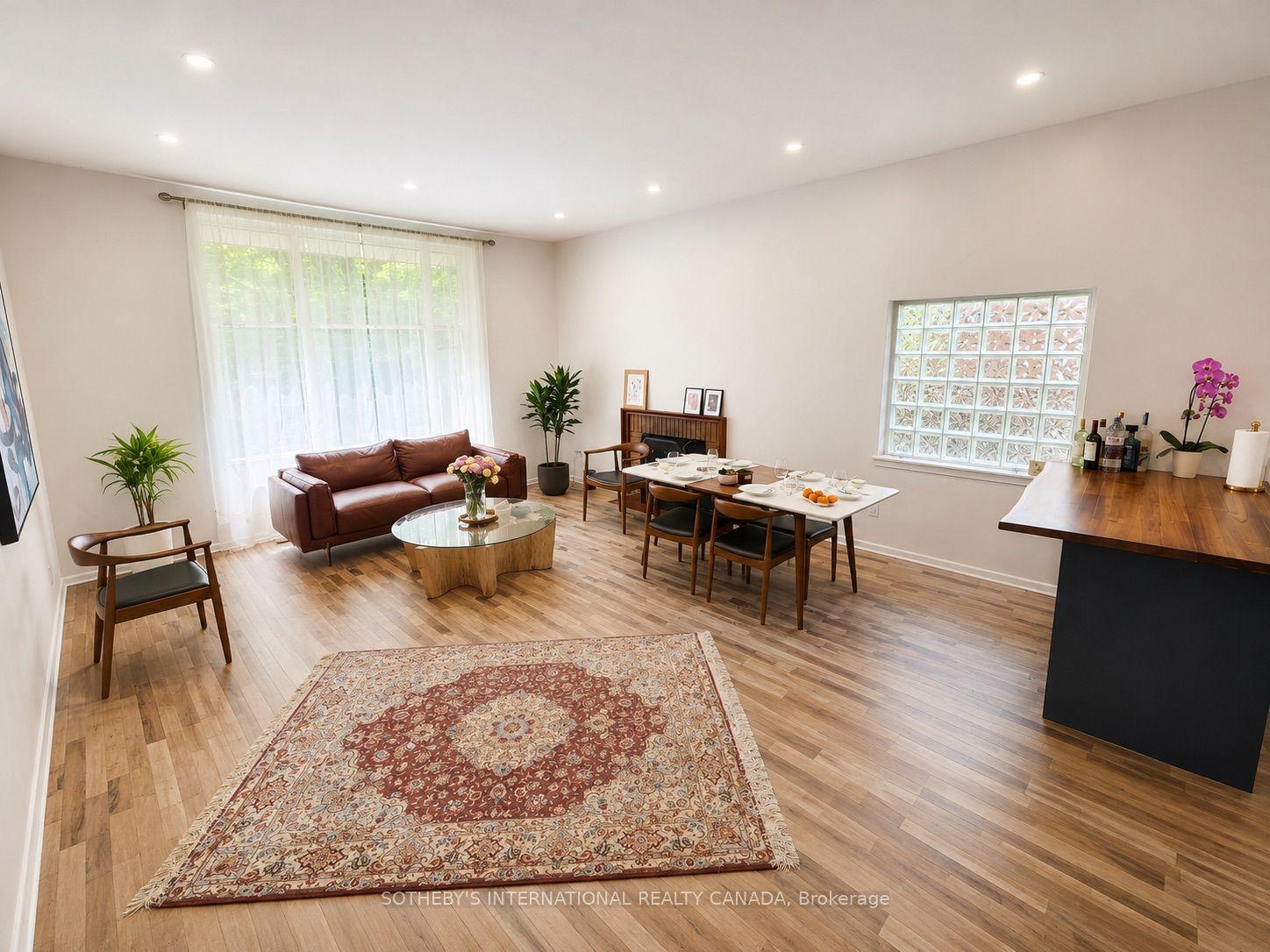 10 Ternhill Crescent, Toronto — Detached for lease, photo 1