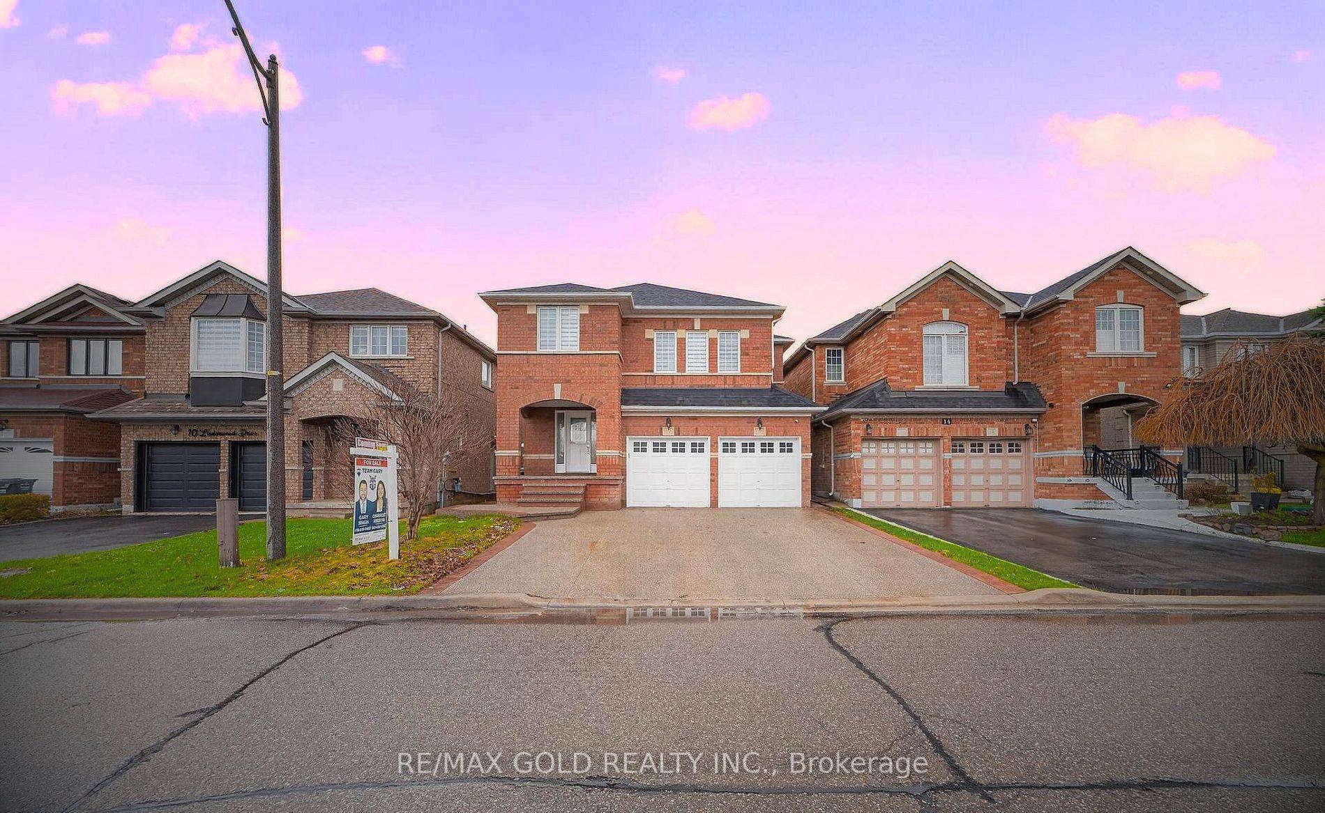 12 Linderwood Drive — photo 1
