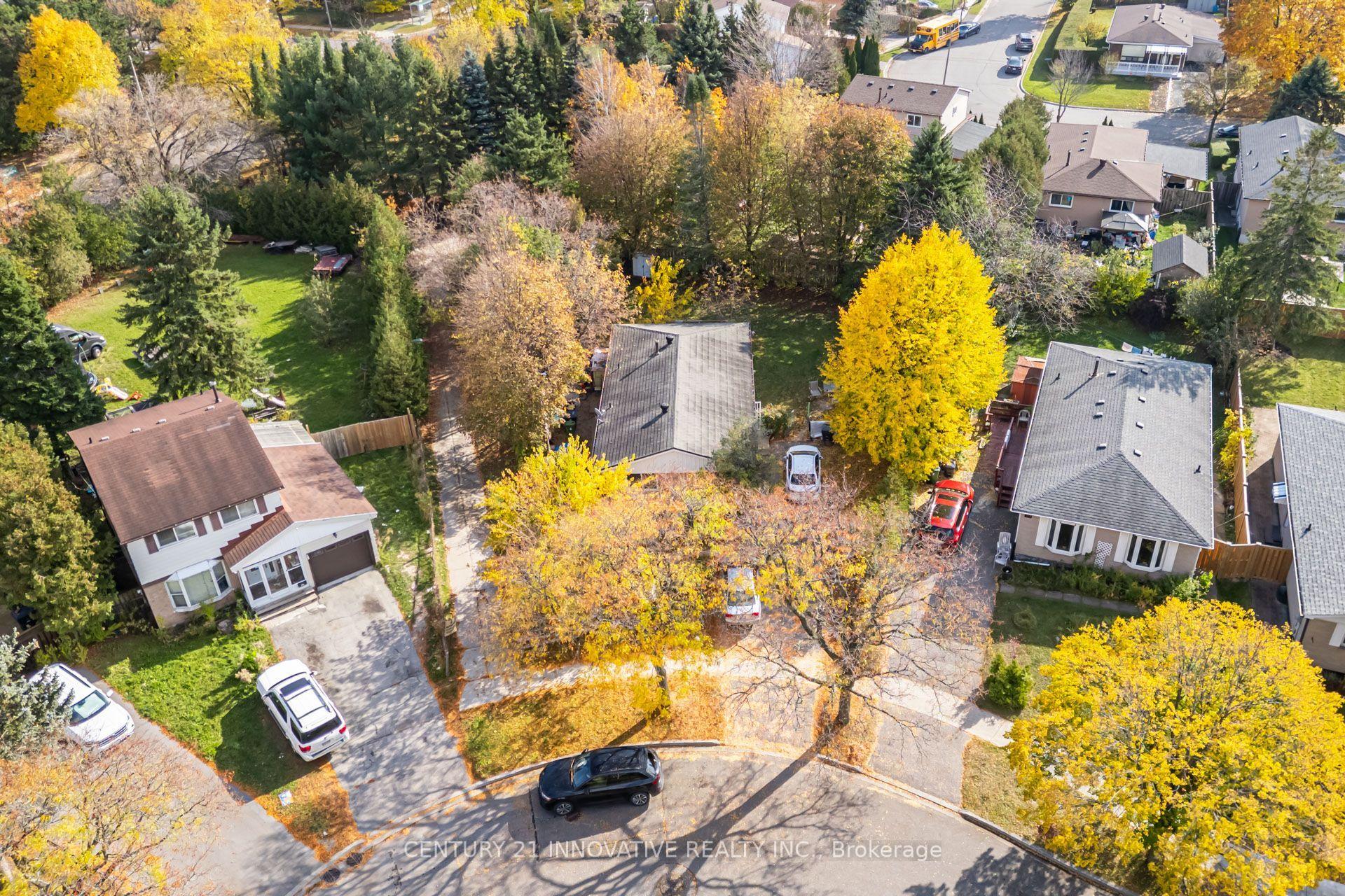 21 Tillbrook Court, Toronto — Detached for sale, photo 1