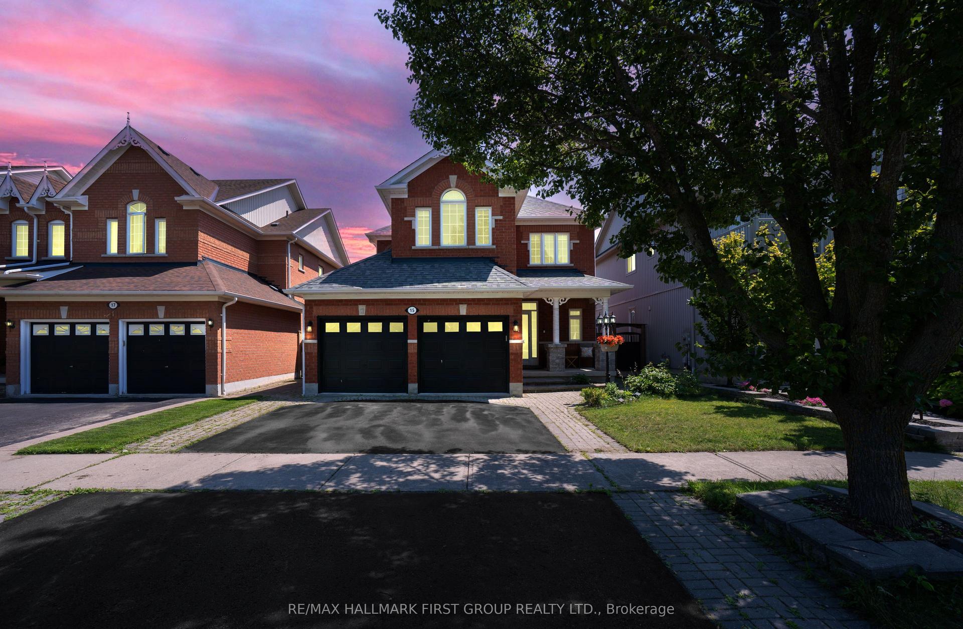 15 Hesham Drive, Whitby — Detached for sale, photo 1