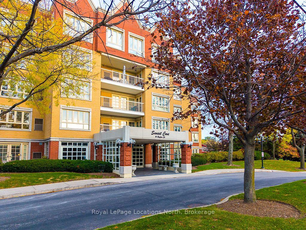 16 Raglan Street 412 #412 — photo 1