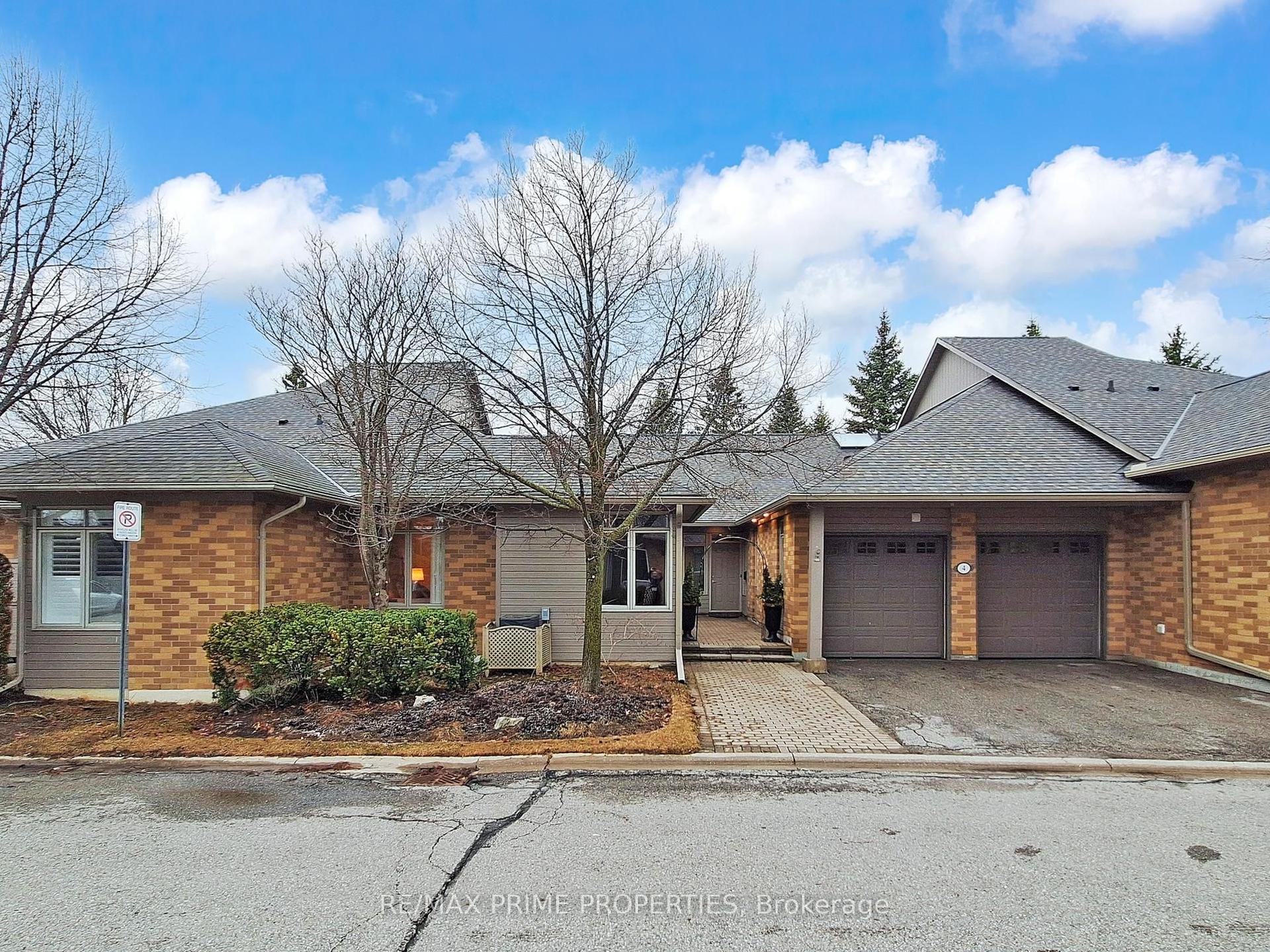 4 Colleen Bay Way — photo 1