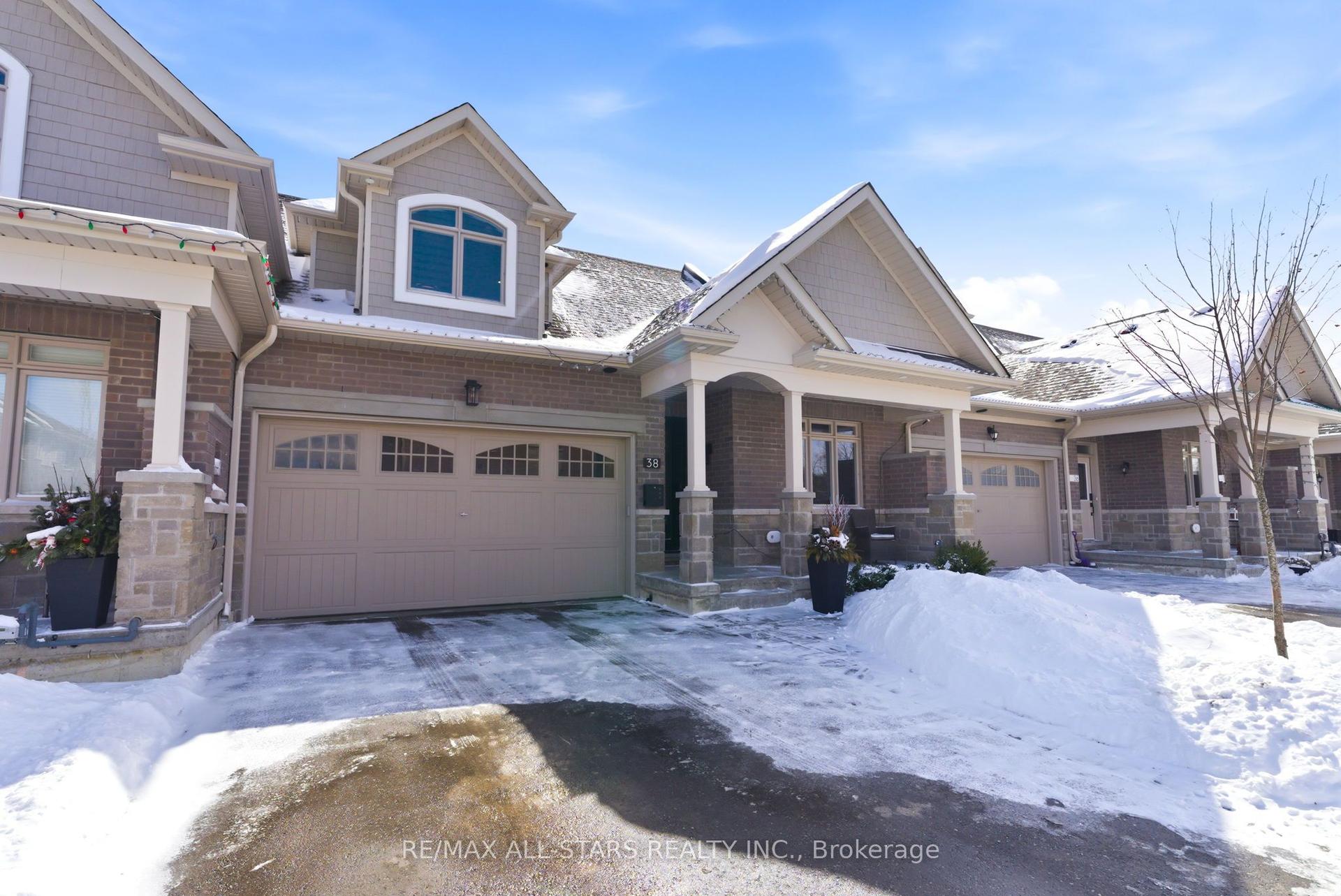 38 Hildred Cushing Way — photo 1