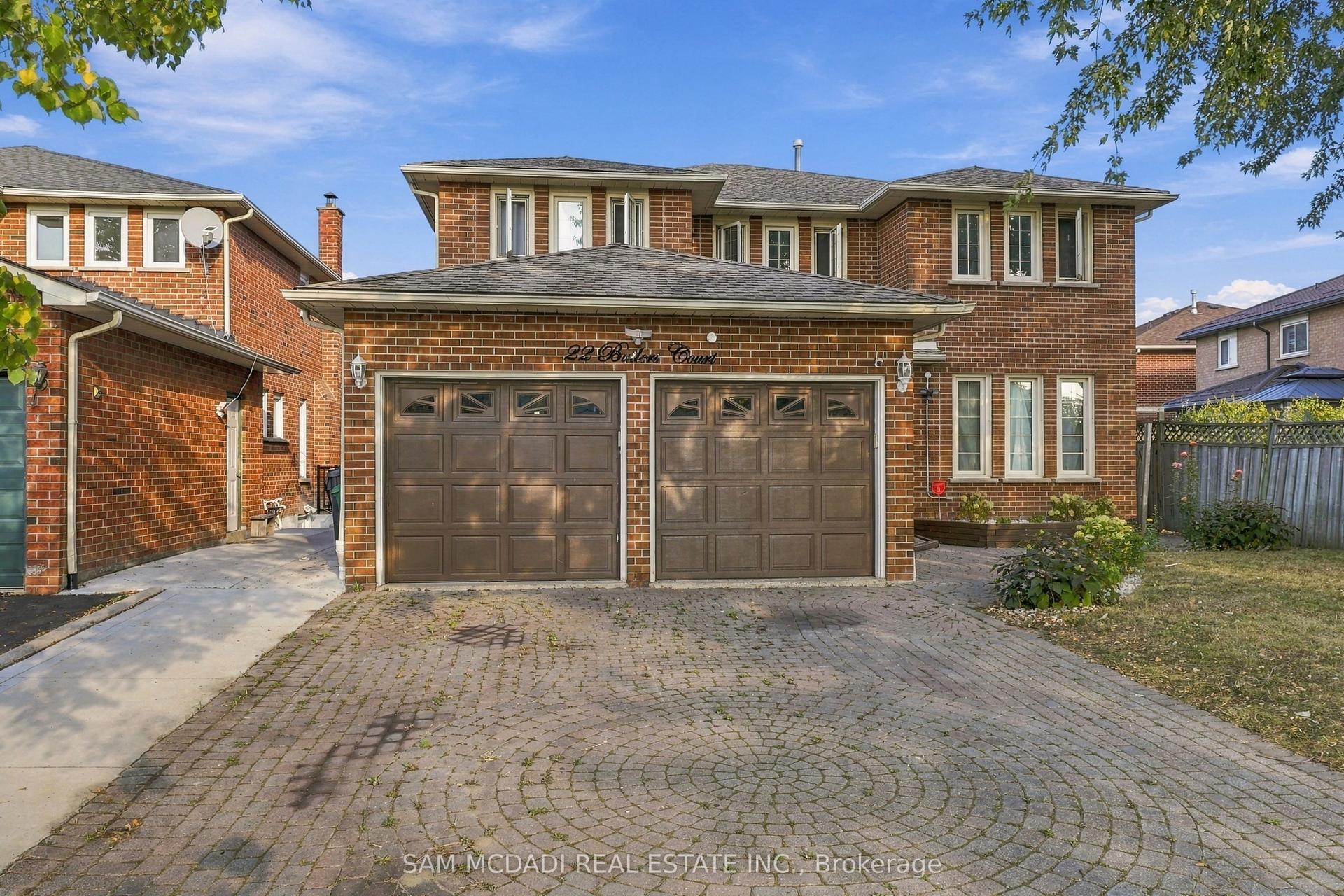 22 Butlers Court, Brampton — Detached for sale, photo 1
