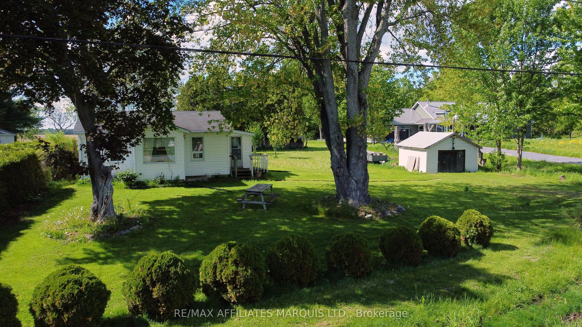 11481 Lakeshore Drive — photo 1