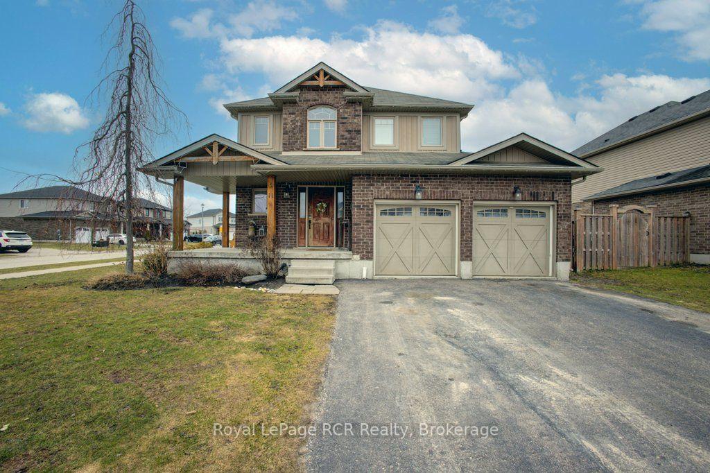 11 Green Street — photo 1