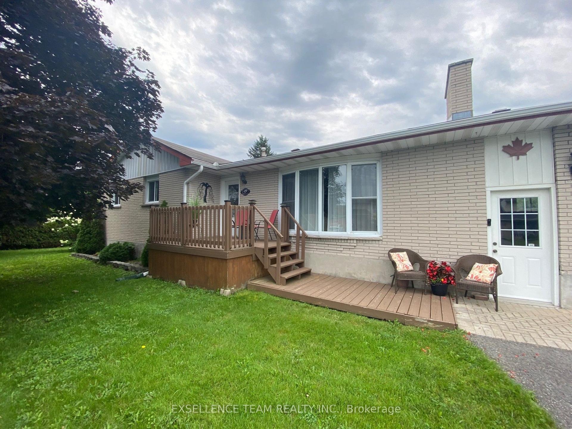 39 Wales Drive N, South Stormont — Detached for sale, photo 1