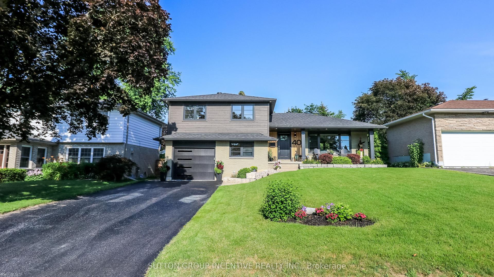 40 Varden Avenue, Barrie — Detached for sale, photo 1
