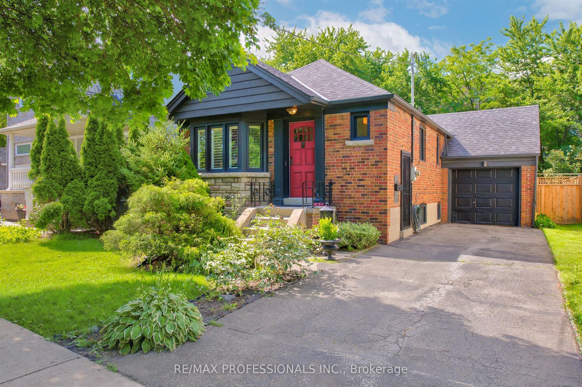 146 Government Road, Toronto — Detached for sale, photo 1