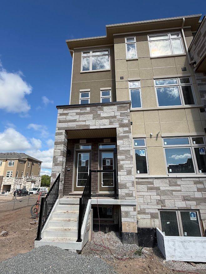933 North Waterdown Drive, Hamilton — Condo Town for lease, photo 1