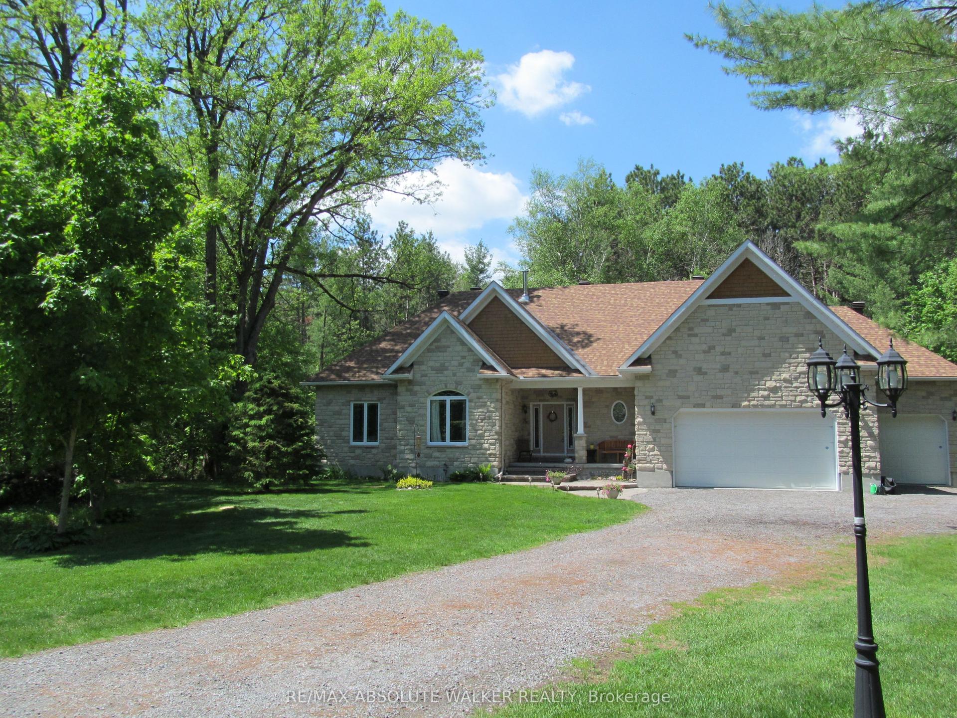 114 Hardwood Drive — photo 1