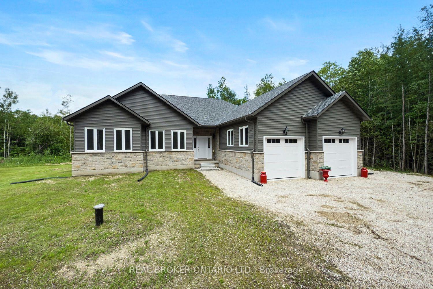 734565 West Back Line, Grey Highlands — Detached for sale, photo 1