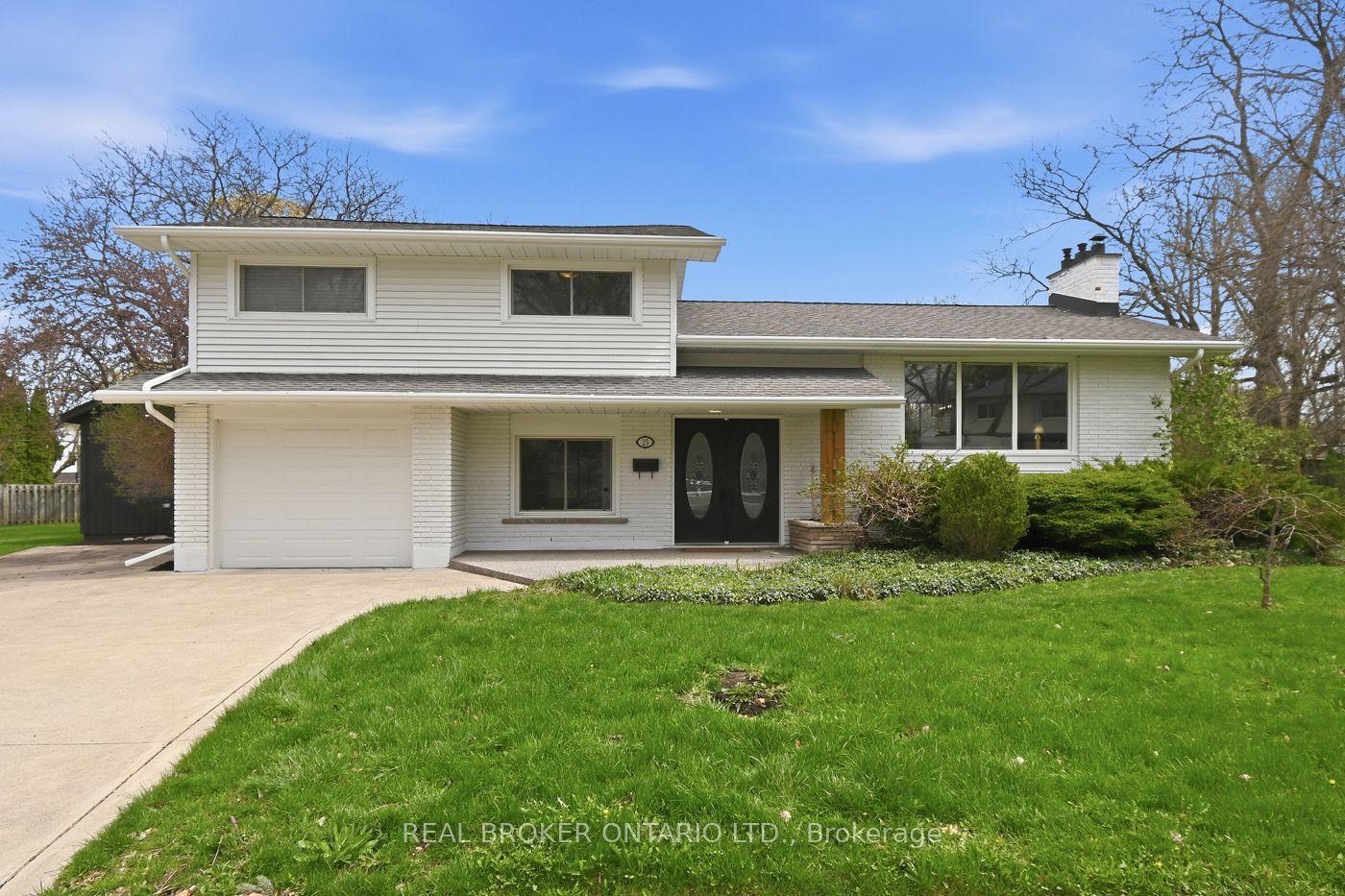 25 Victor Boulevard — photo 1