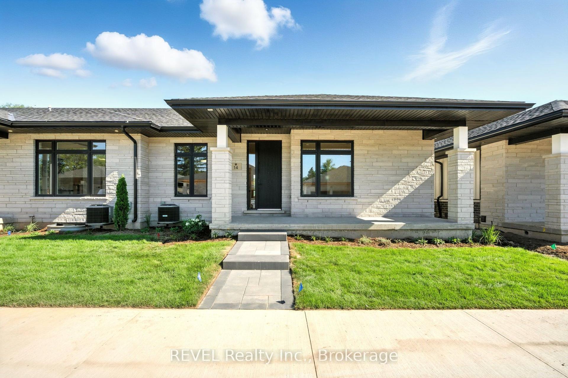 11 Accursi Crescent — photo 1