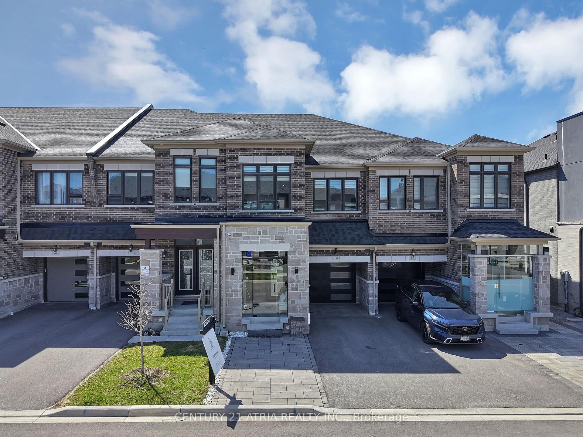 19 Boiton Street — photo 1