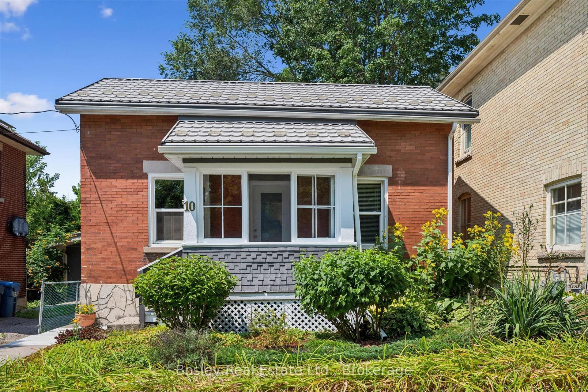 10 Pearl Street, Guelph — Detached for sale, photo 1