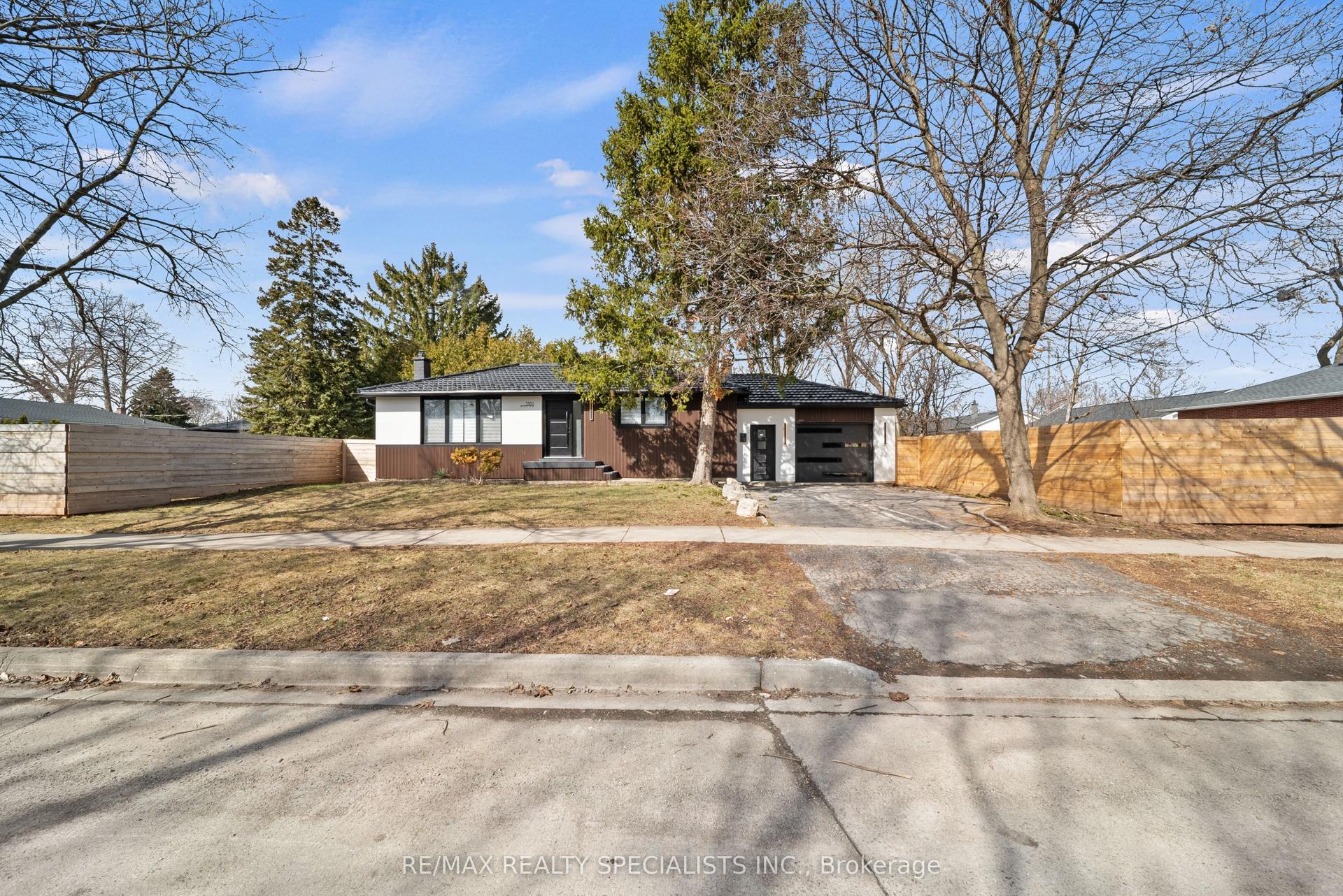 5361 Bromley Road — photo 1
