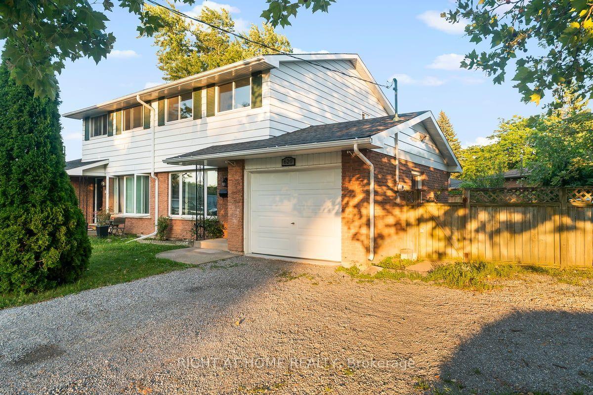 620 Carlton Street, St. Catharines — Semi-Detached for sale, photo 1
