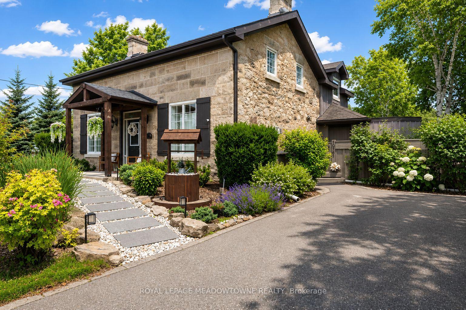 10761 Guelph Line — photo 1