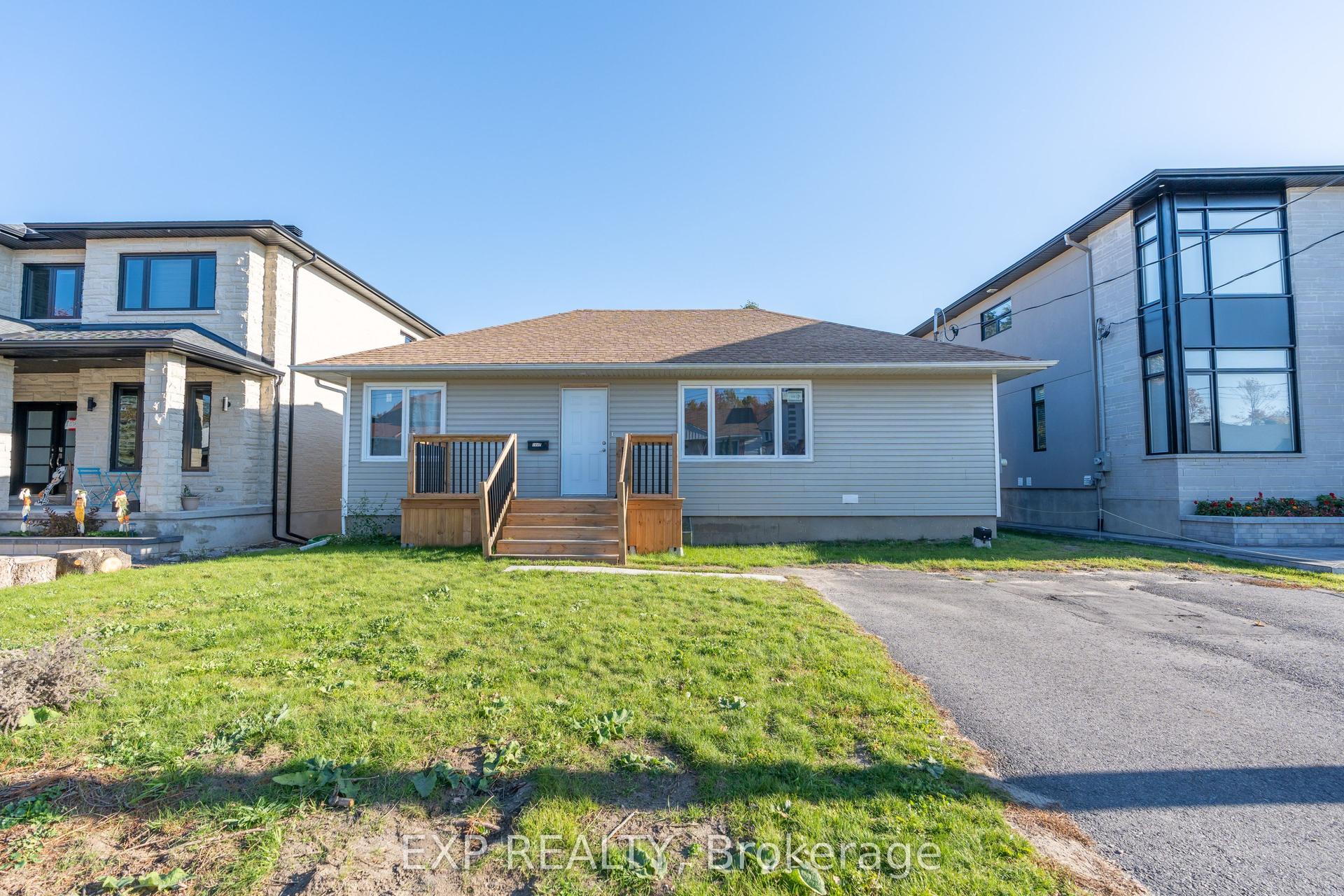 1892 Kingsdale Avenue A #A, Blossom Park - Airport and Area — Detached for lease, photo 1