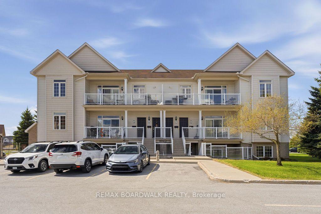 109 Artesa Private C #C, Kanata — Condo Town for sale, photo 1