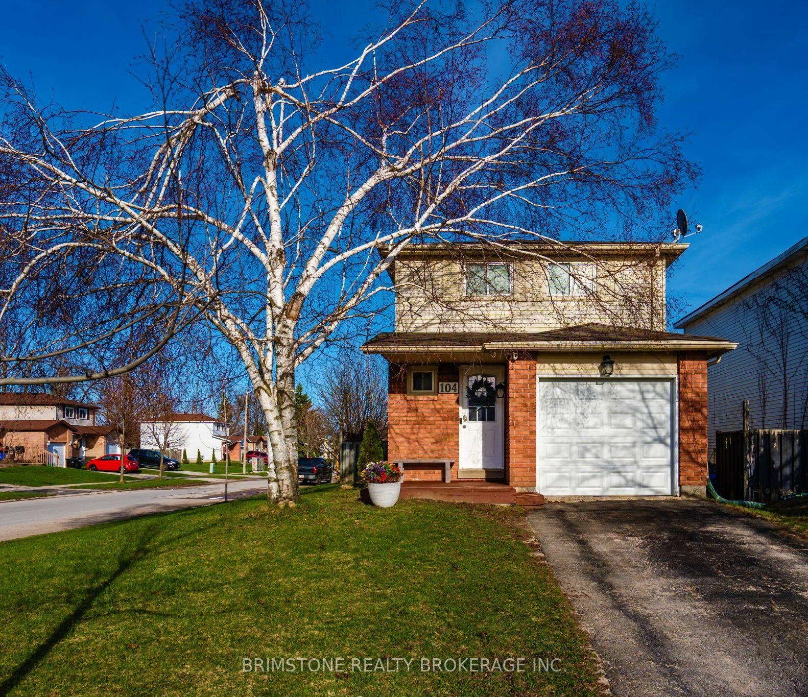 104 Hickling Trail, Barrie — Detached for sale, photo 1
