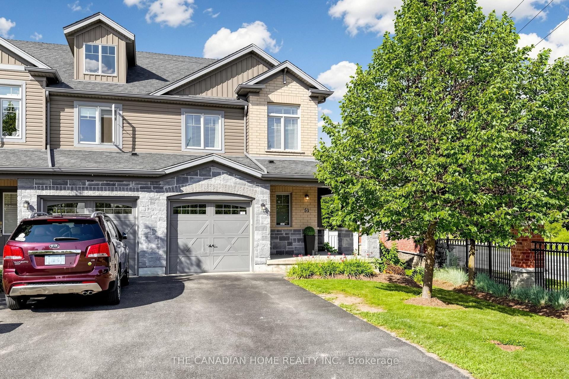 51 Arlington Crescent, Guelph — Condo Town for sale, photo 1