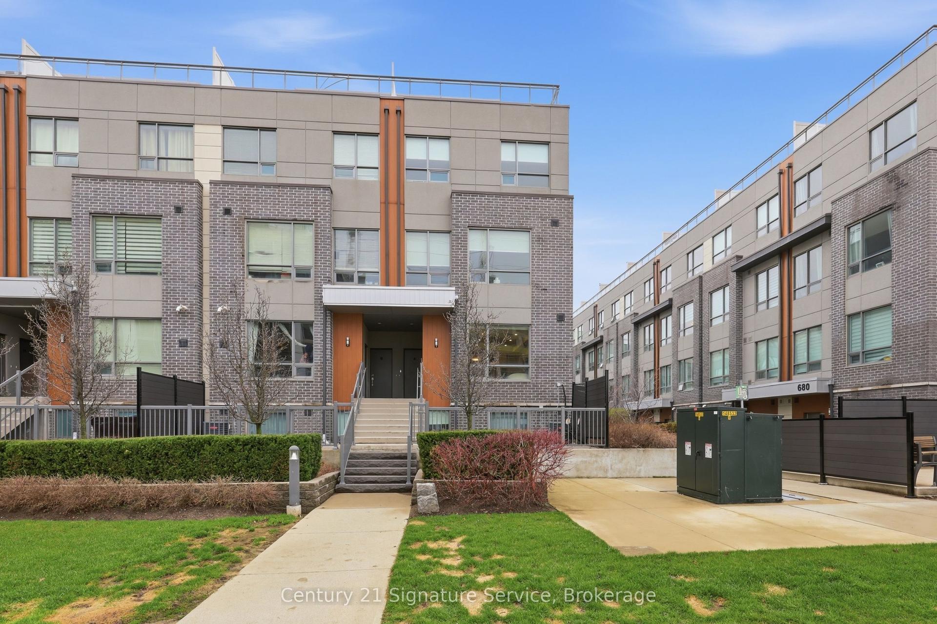 1238 Cawthra Road 2 #2 — photo 1