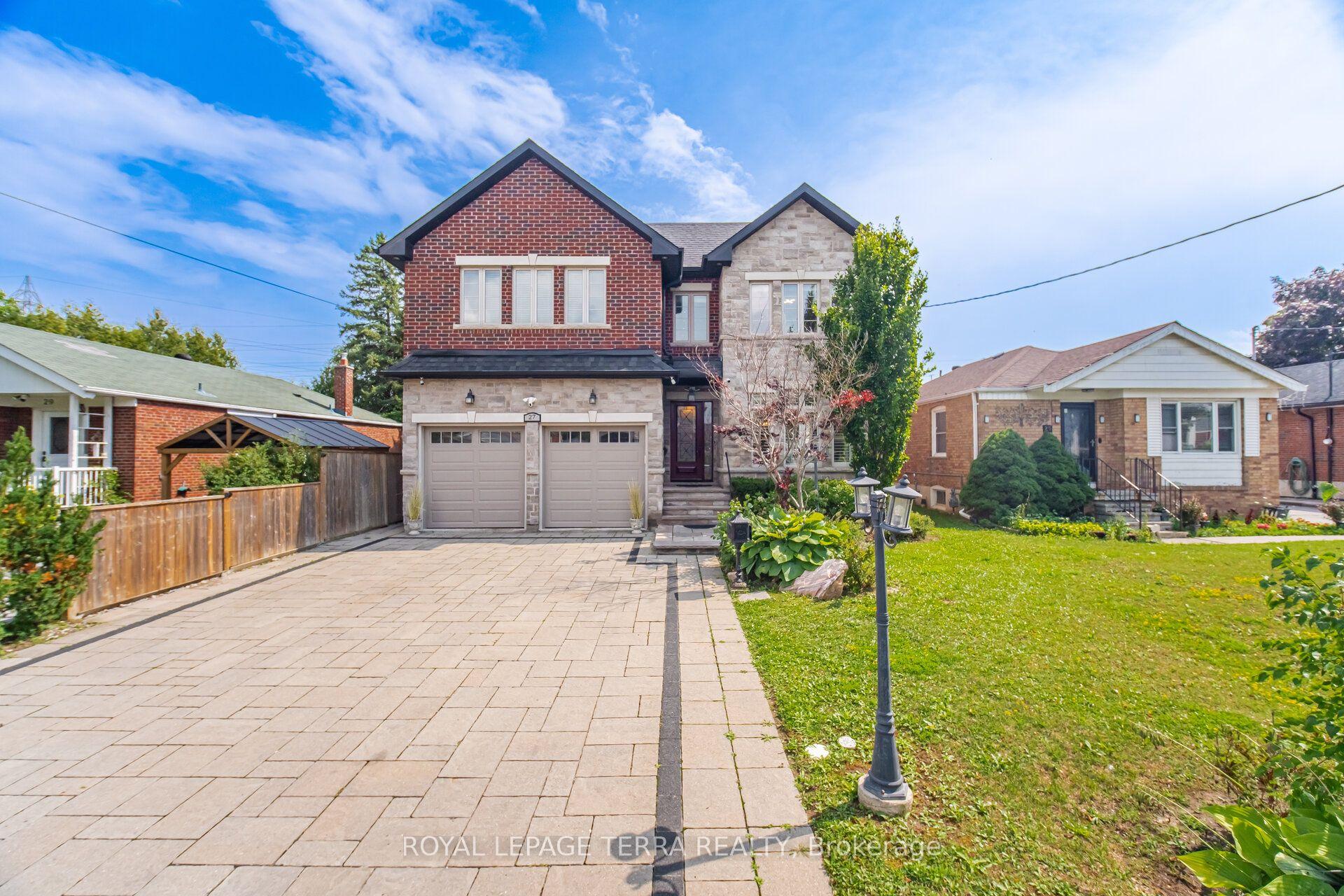 27 Minford Avenue, Toronto — Detached for sale, photo 1
