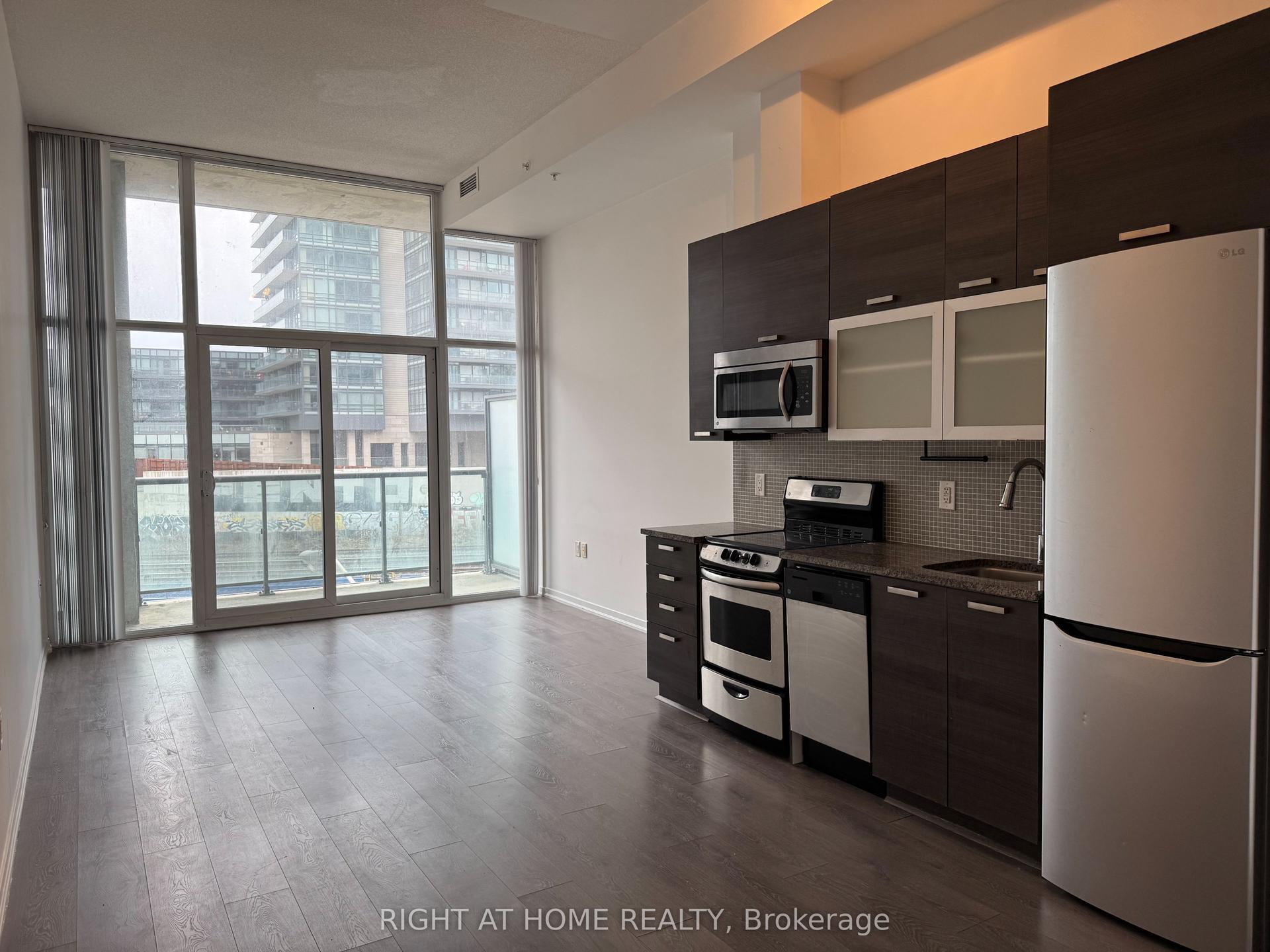 36 Lisgar Street 321 #321 — photo 1