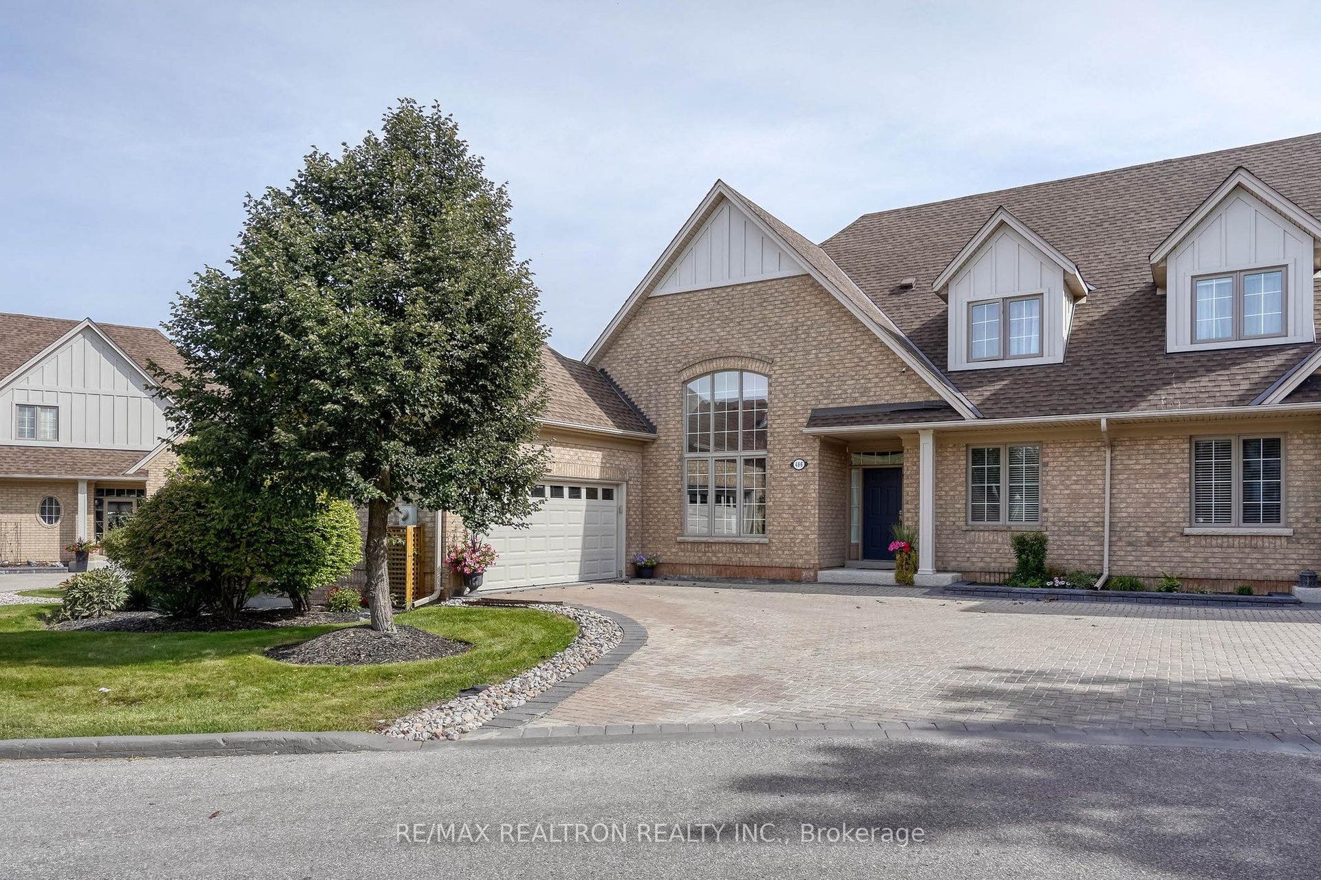 486 Falconwood Hollow, Aurora — Semi-Detached for sale, photo 1