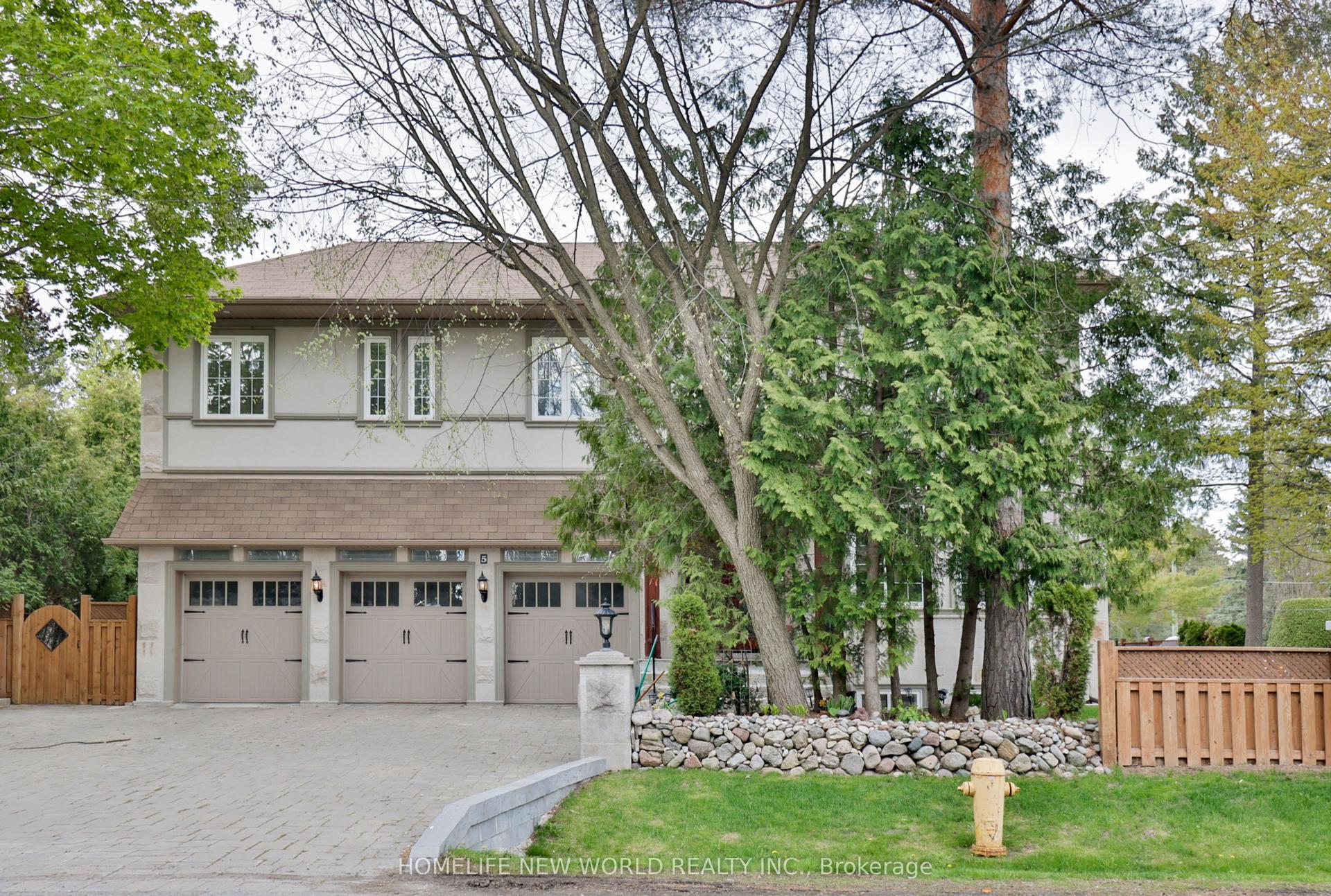 5 Oakcrest Avenue — photo 1